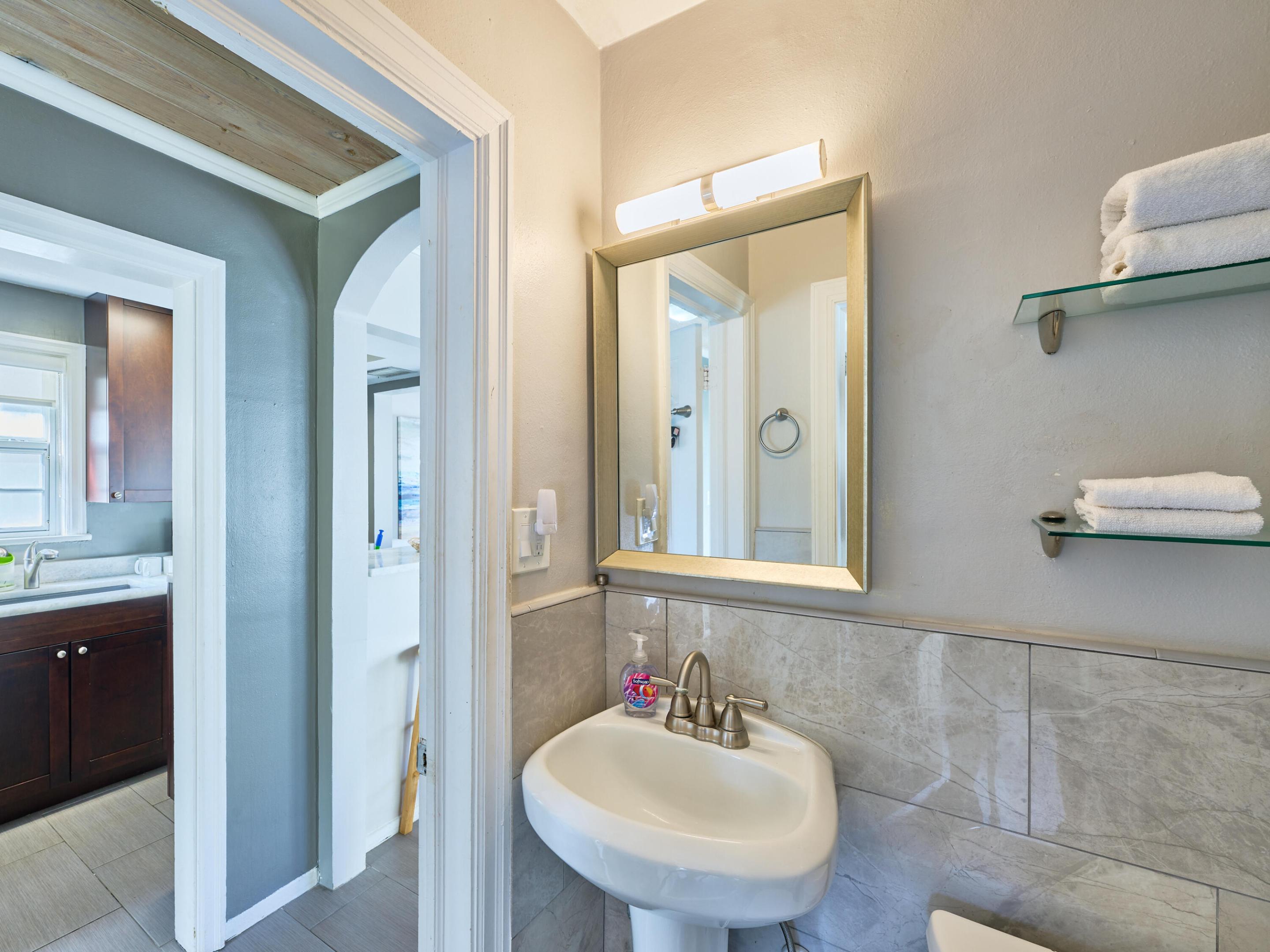 1214 E Atlantic Avenue E 1