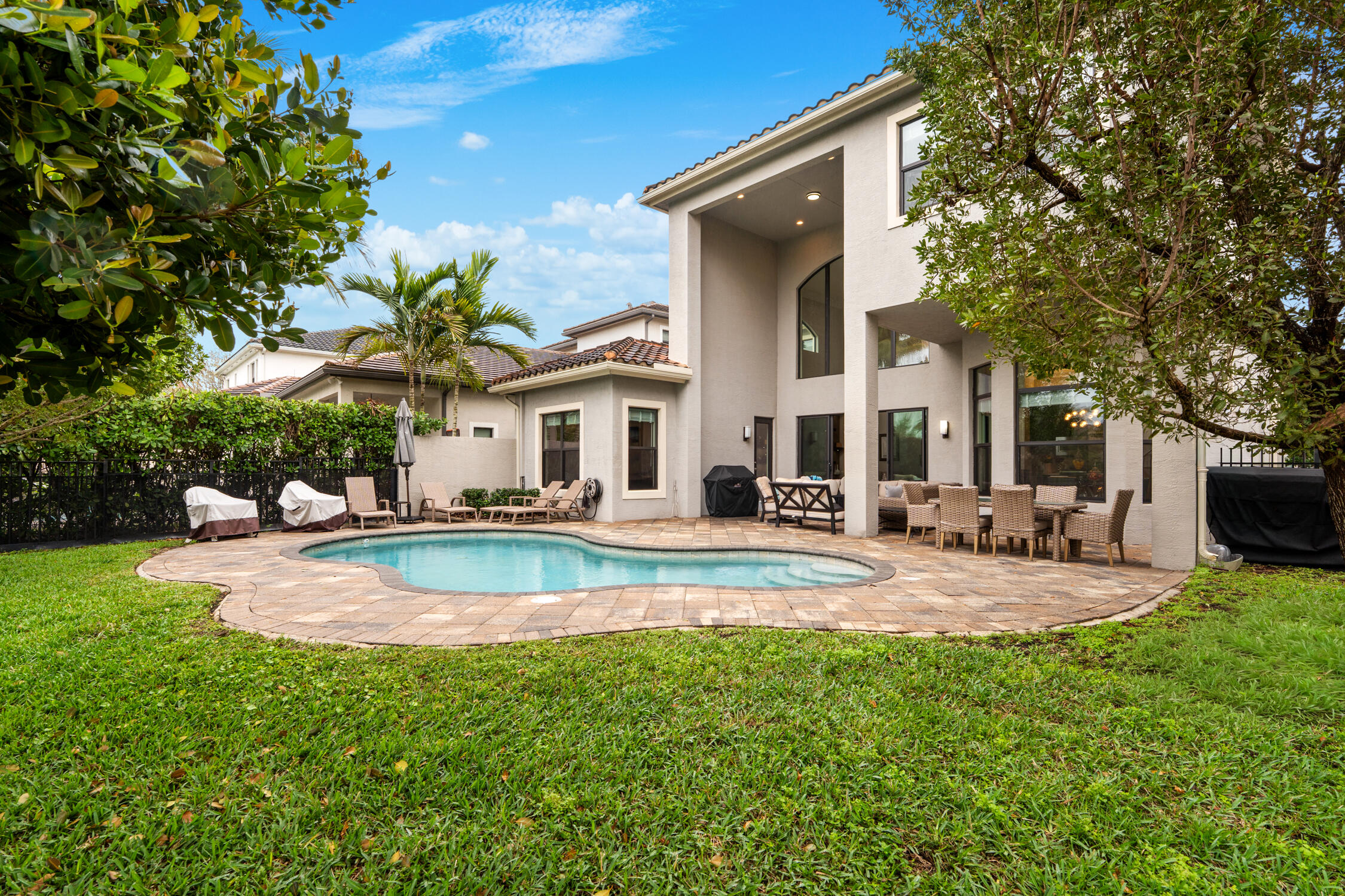 9741 Vitrail Lane