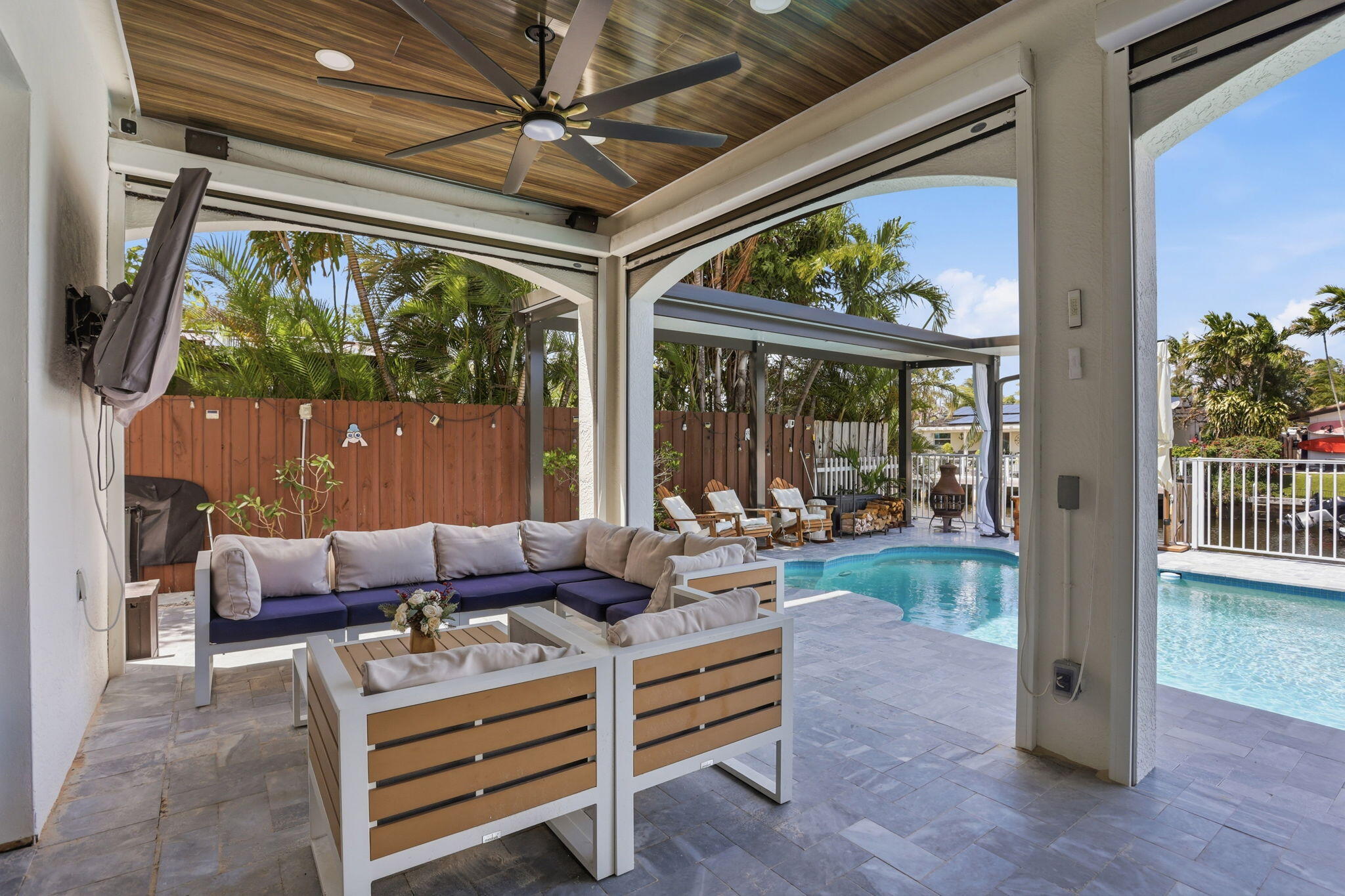 1467 NE 53rd Court