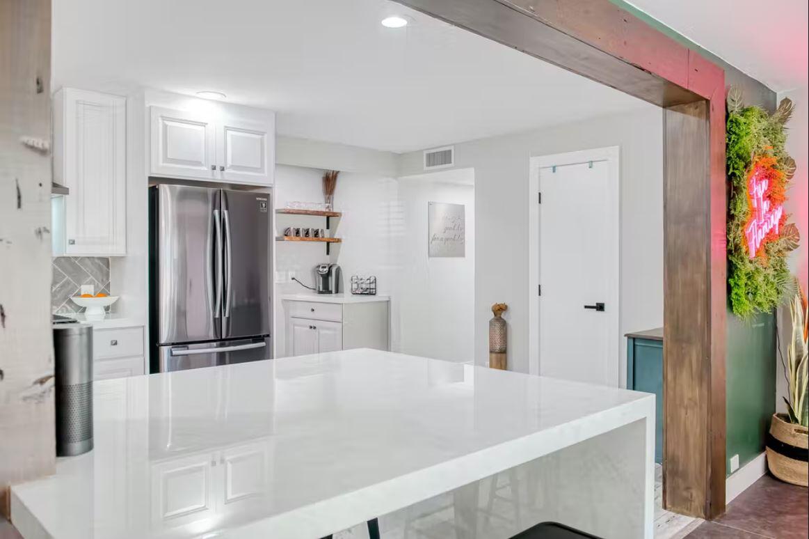 706 Sunset Road