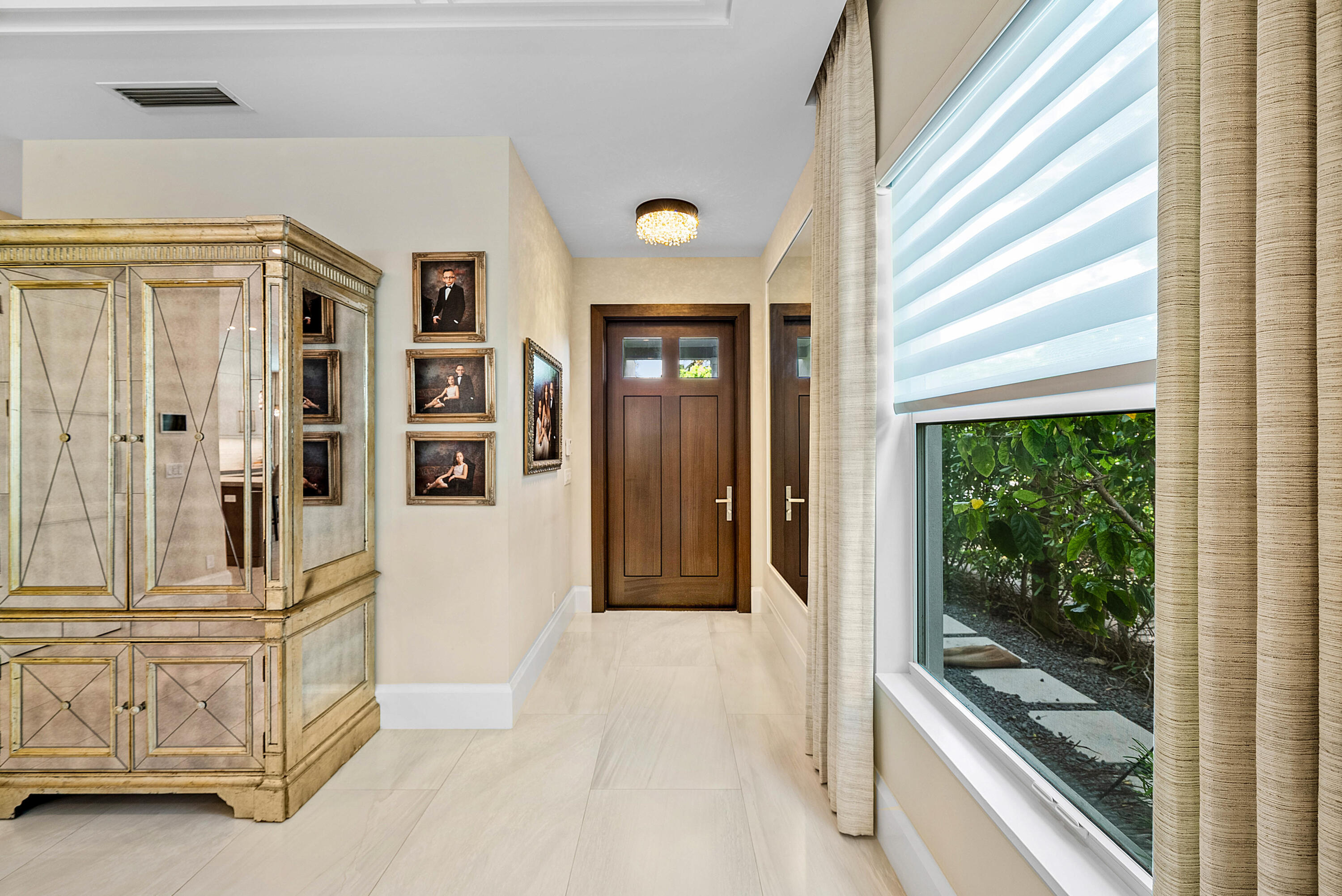 436 NE Wavecrest Way