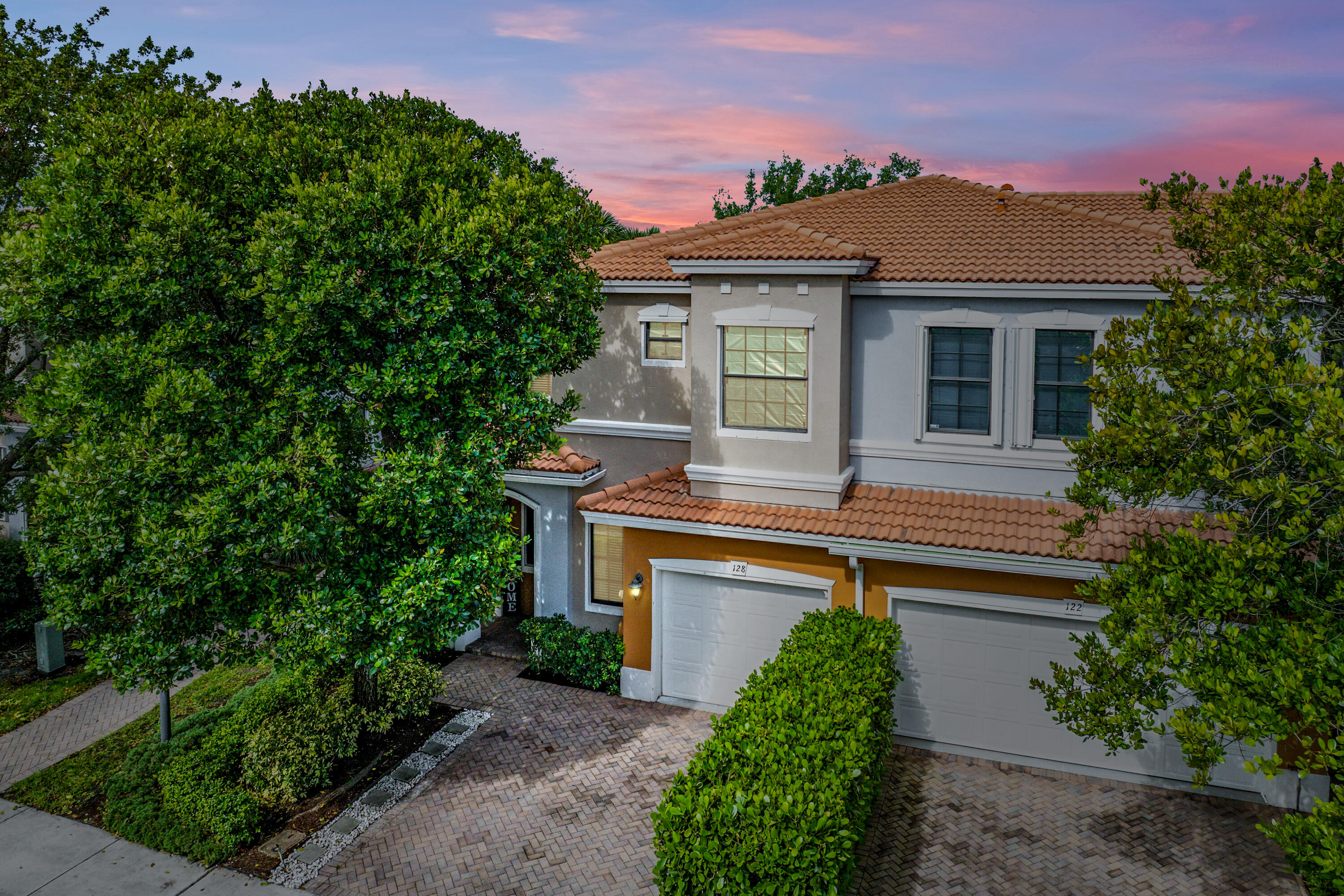 128 Delancey Avenue