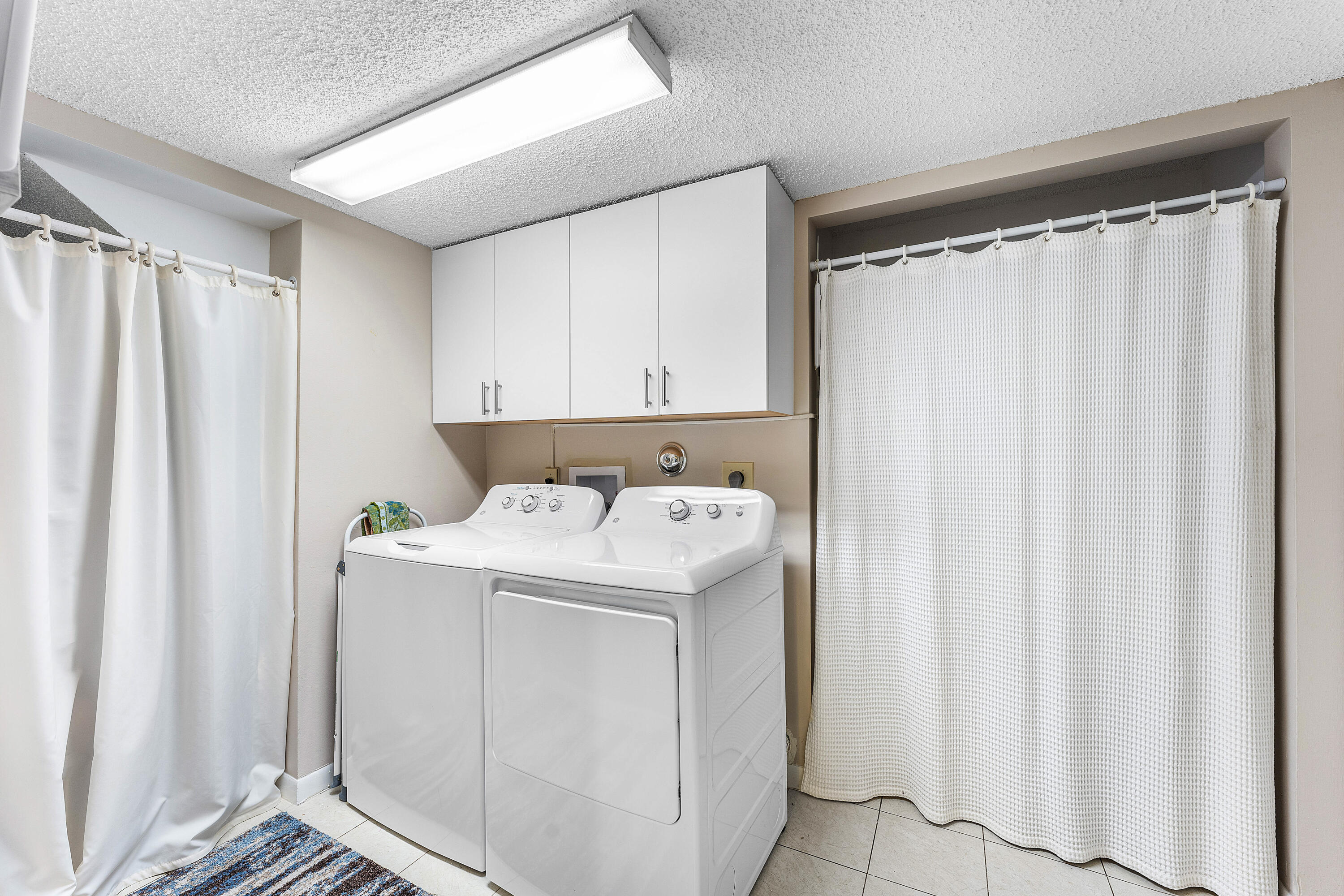 7685 Lexington Club Boulevard B