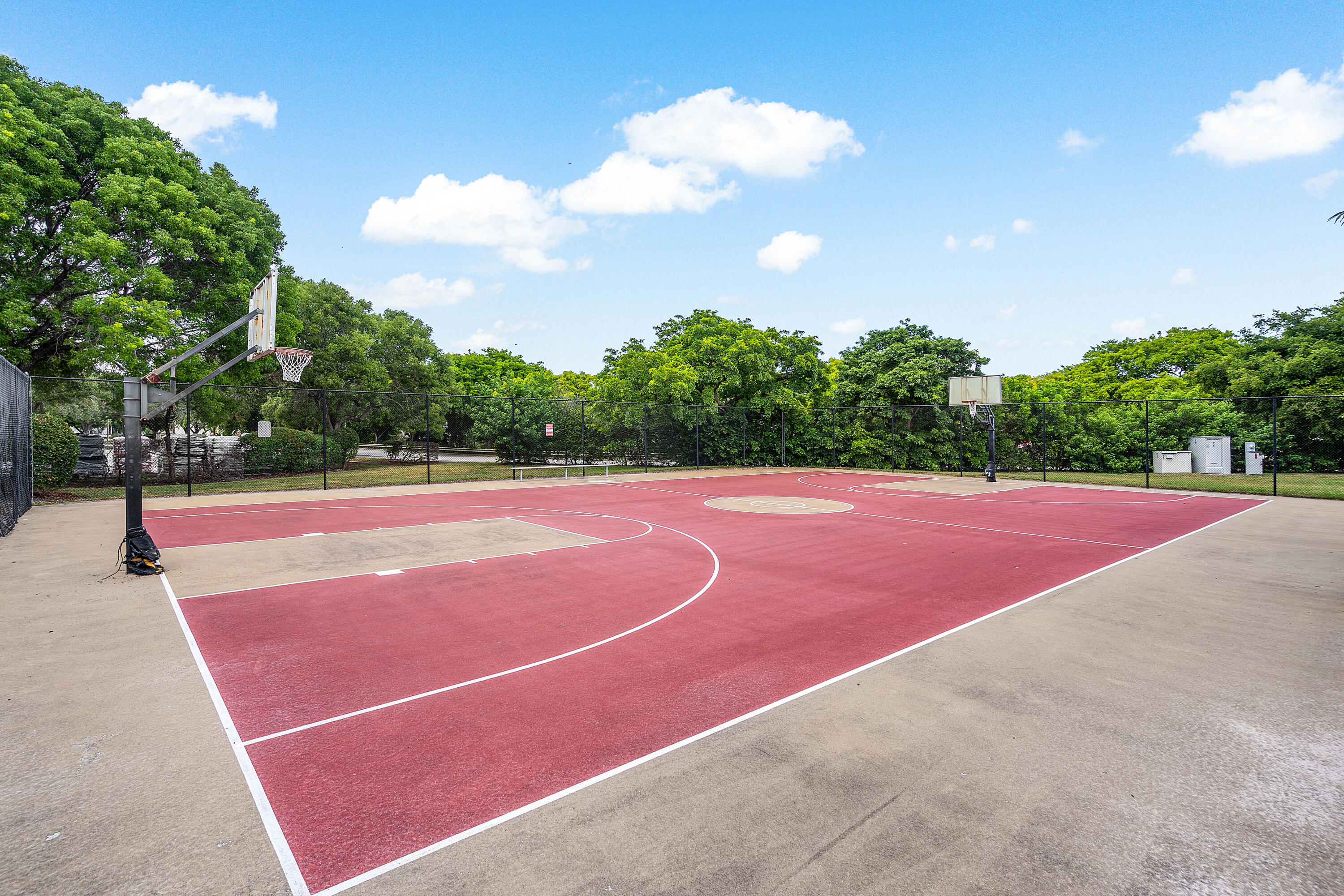 2052 Alta Meadows Lane