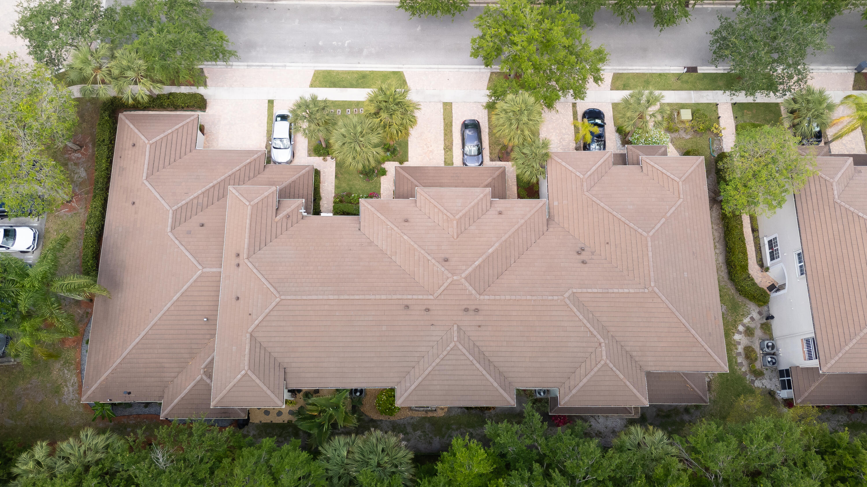 6407 Bella Circle 403