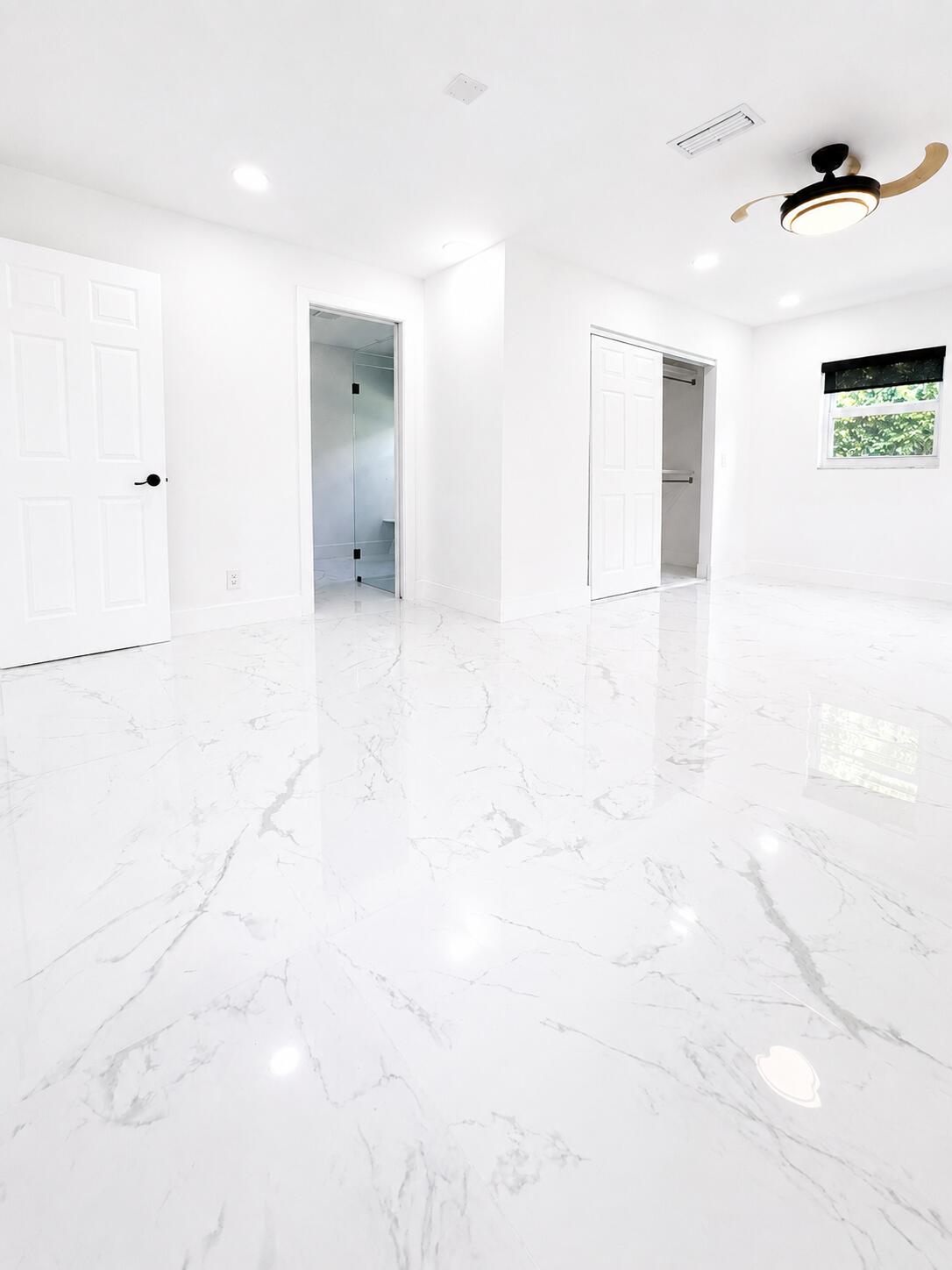 1009 Leisure Lane