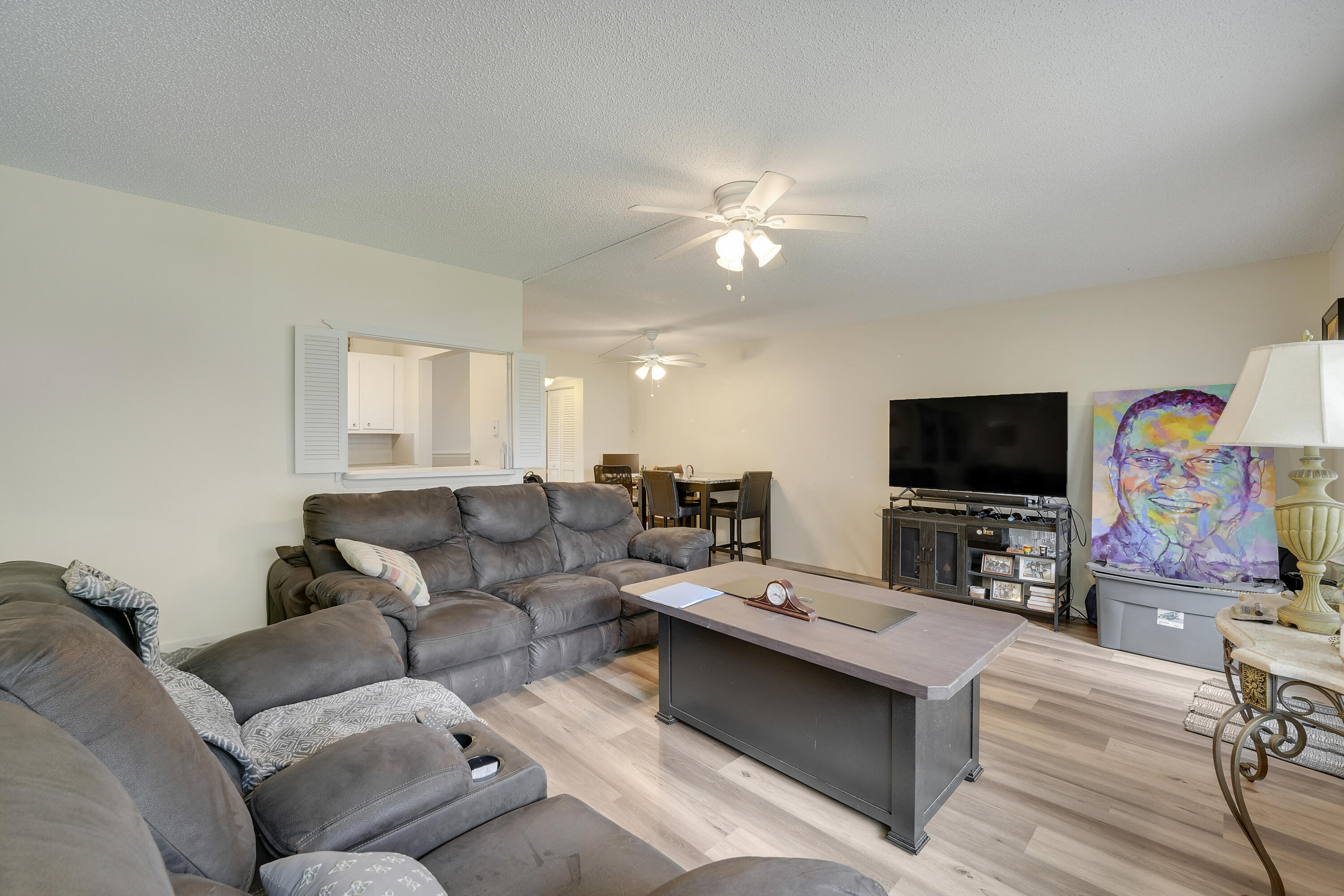 146 Mansfield D