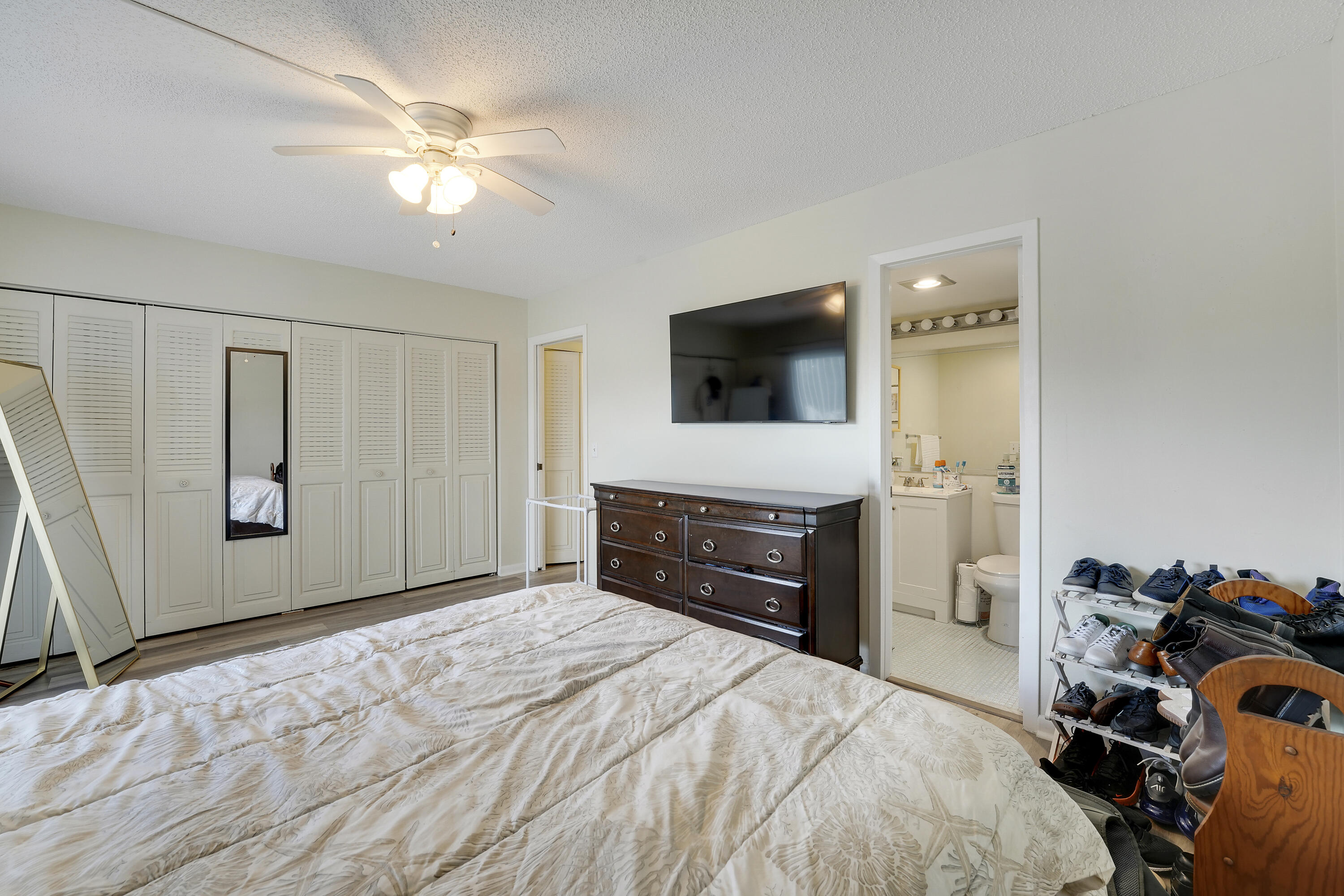 146 Mansfield D