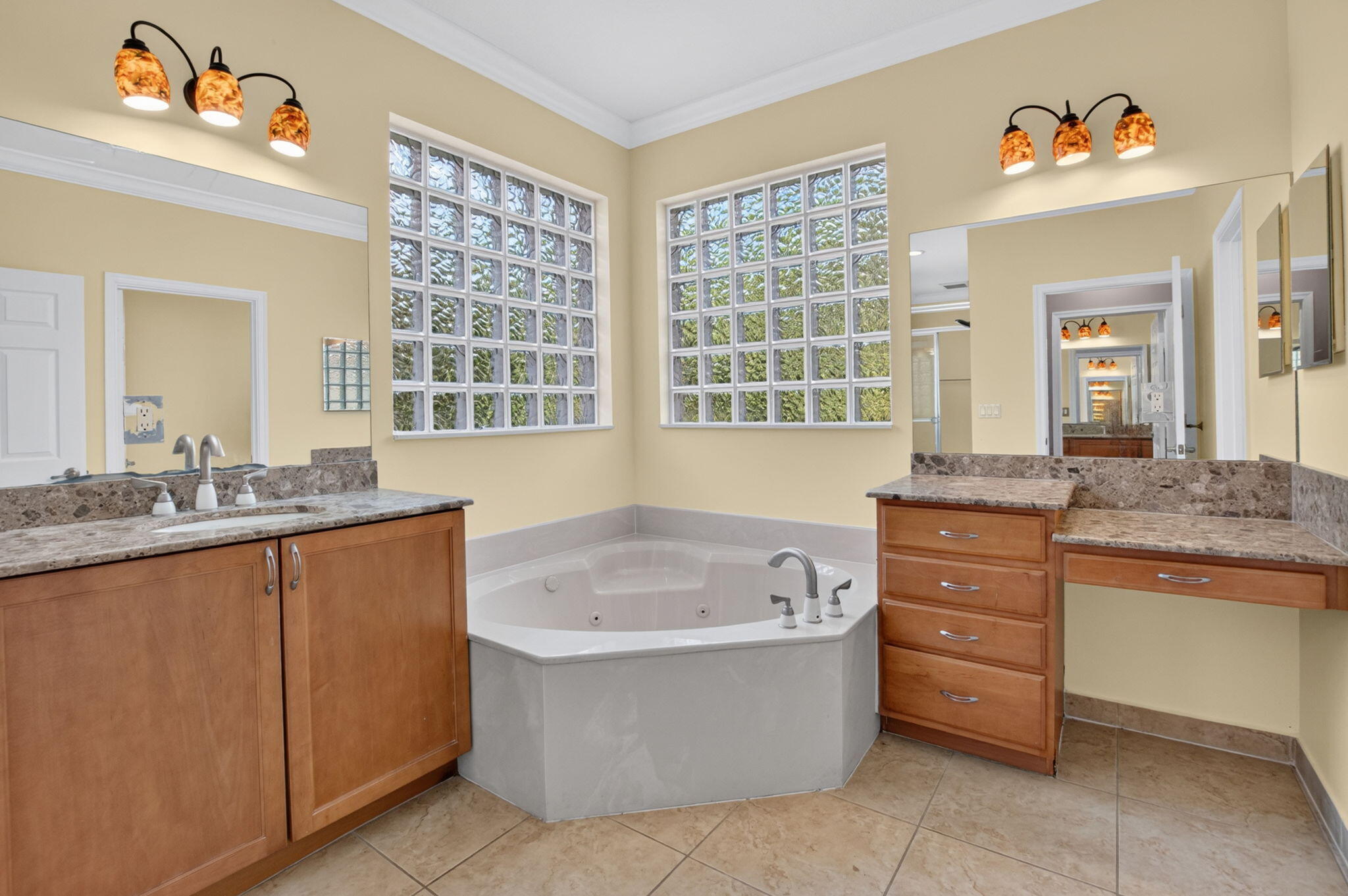 1088 Grove Park Circle