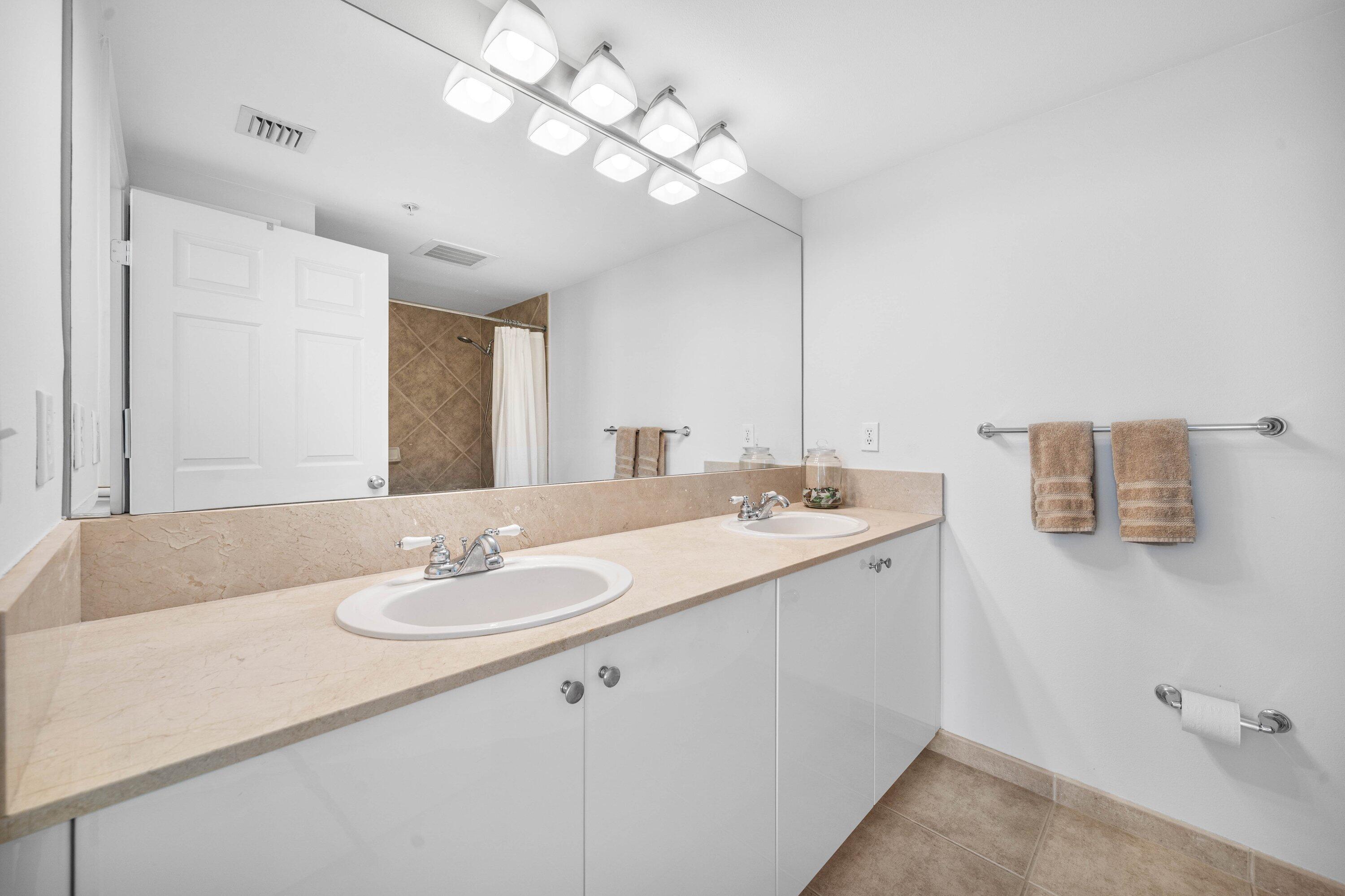 625 Casa Loma Boulevard 1408