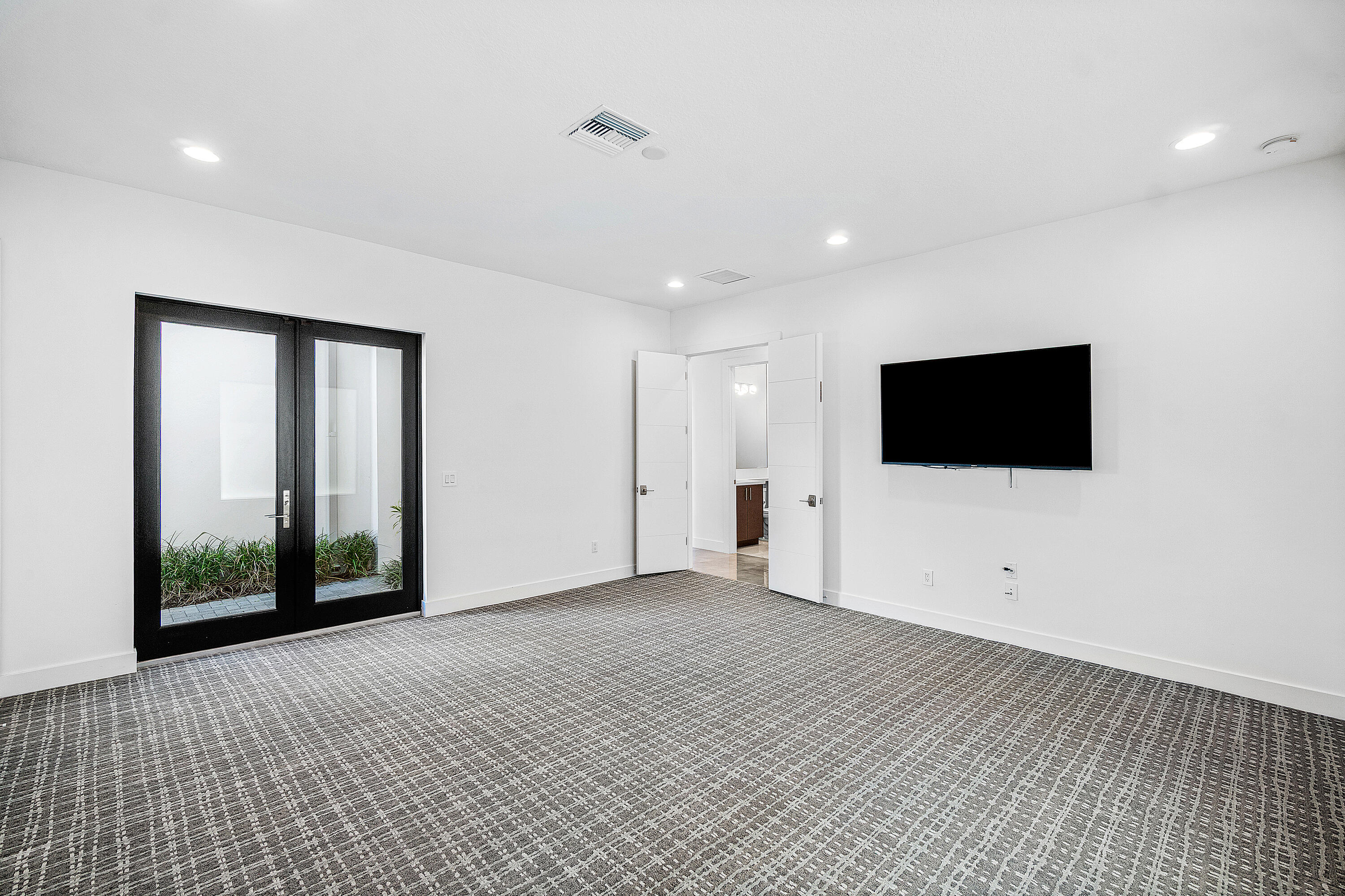 9006 Dulcetto Court