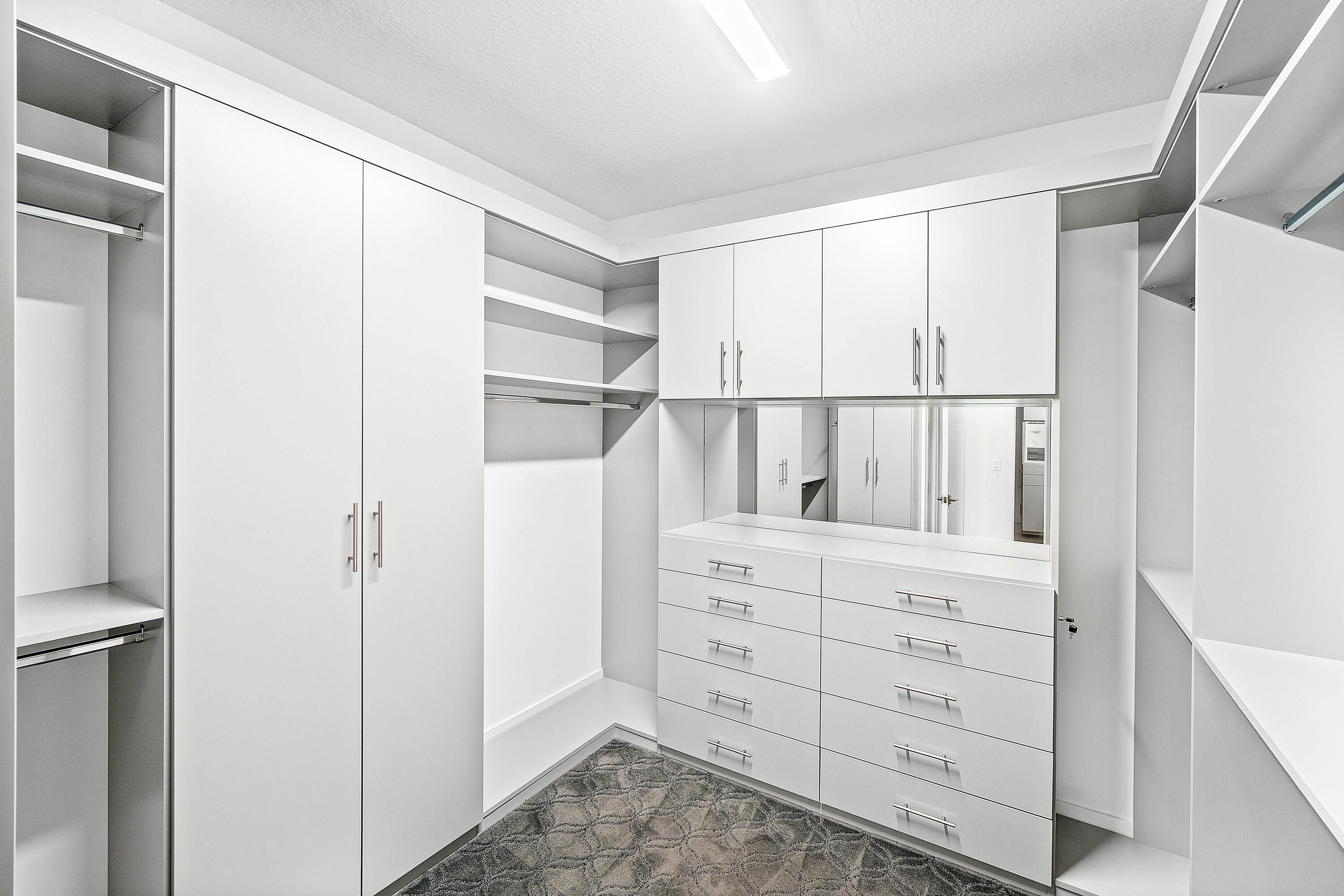 9006 Dulcetto Court