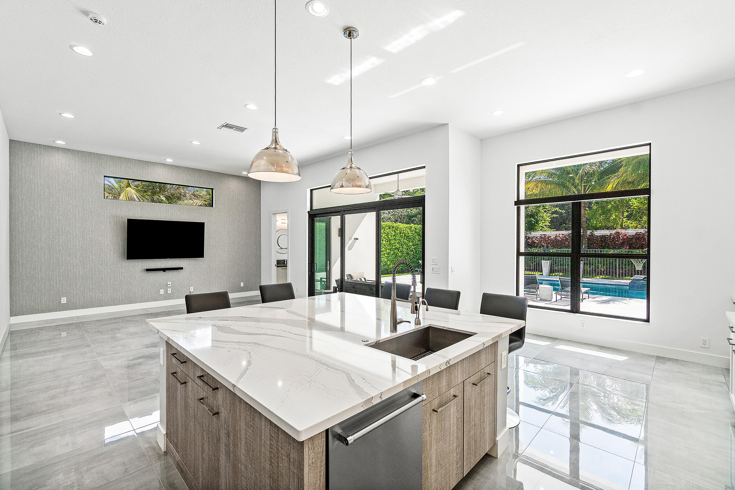 9006 Dulcetto Court