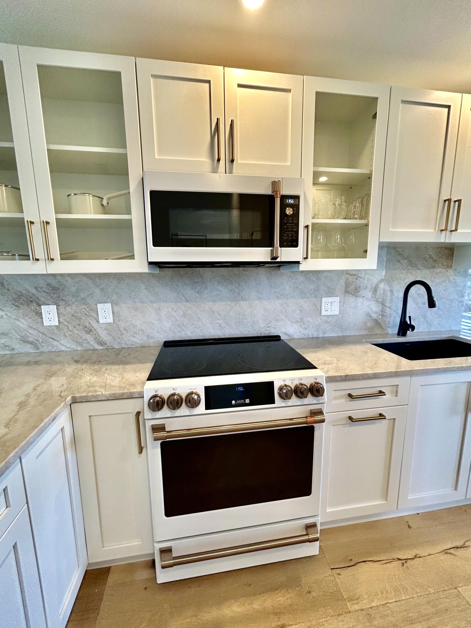 1030 Silk Oak Terrace 203