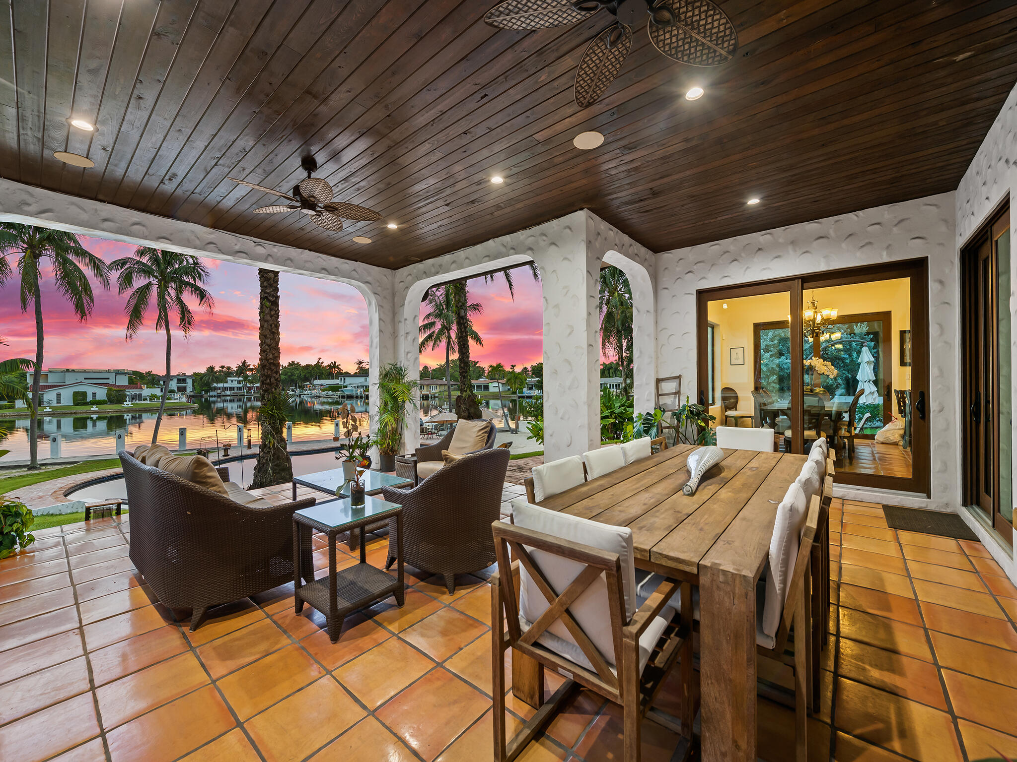 2101 MIDDLE RIVER Drive