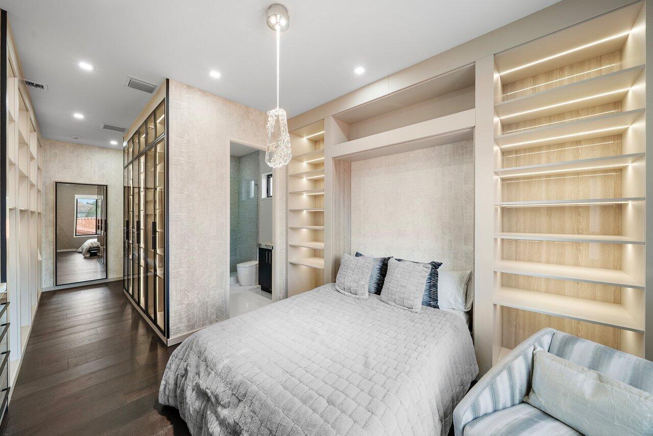 701 SANCTUARY Drive
