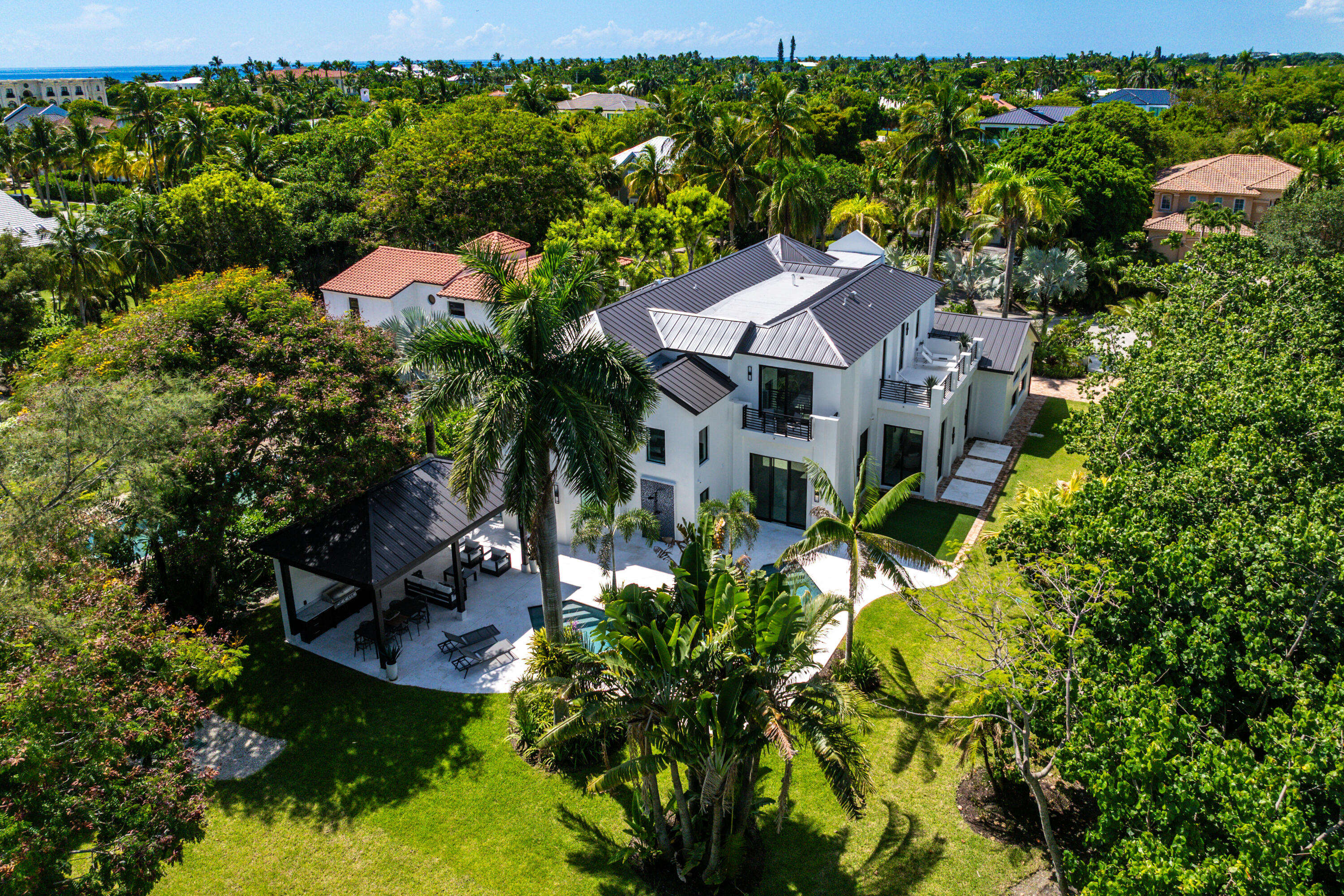 23 COCONUT Lane