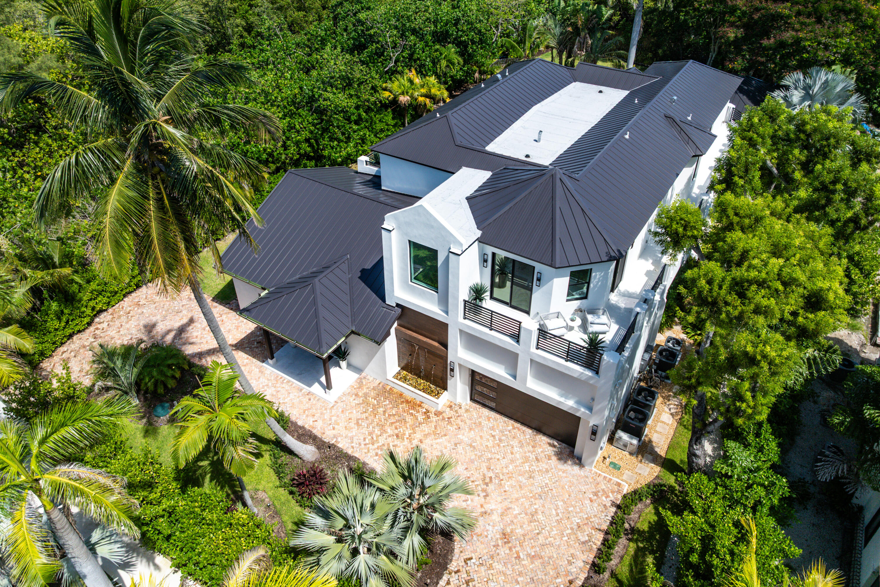 23 COCONUT Lane