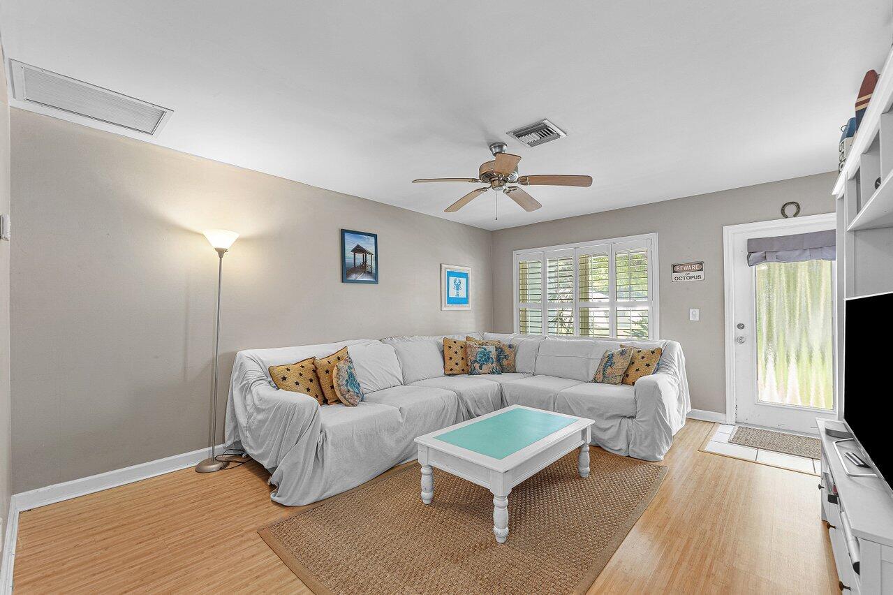 612 NW 7th Court