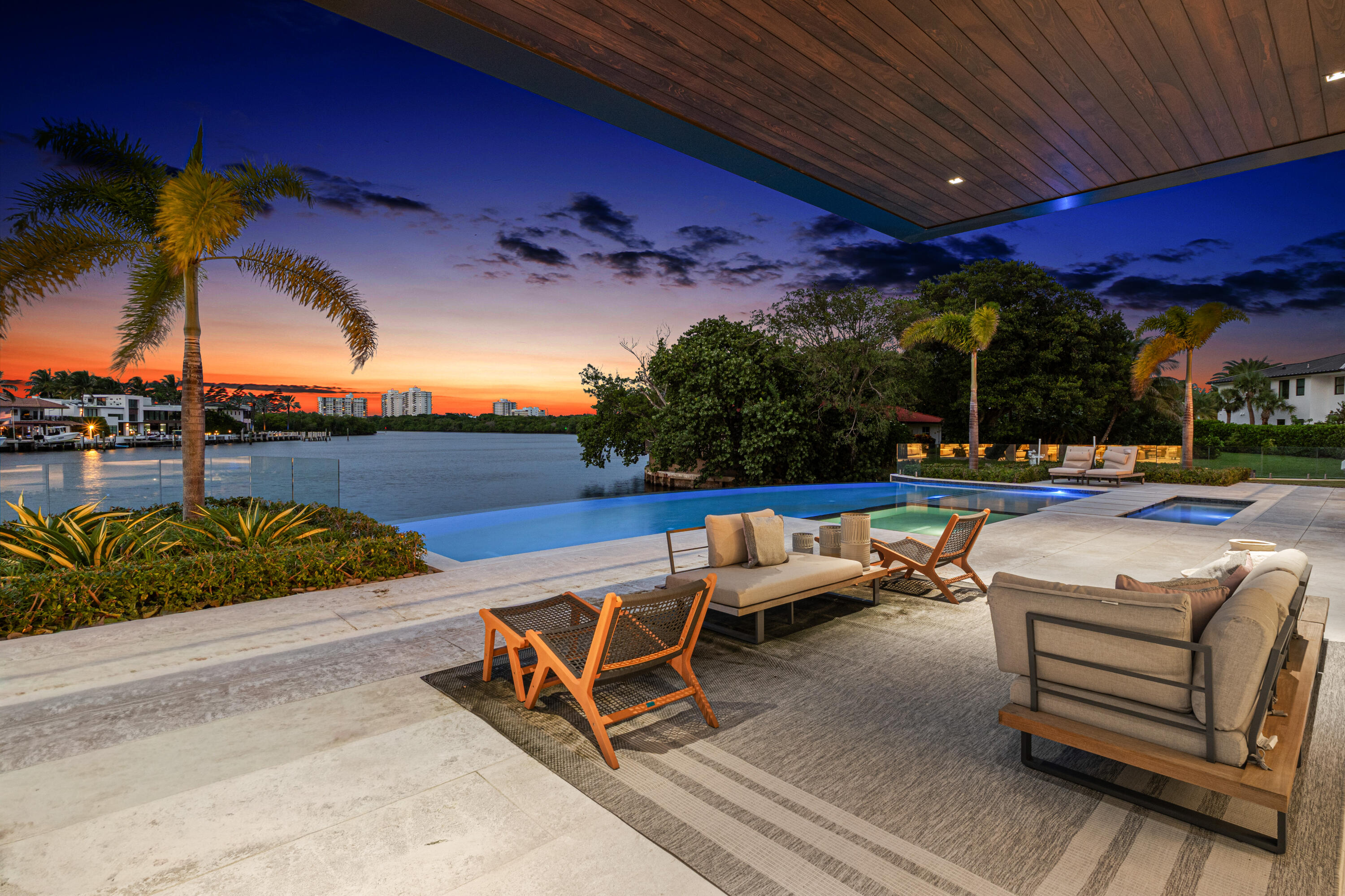 829 ORCHID Drive