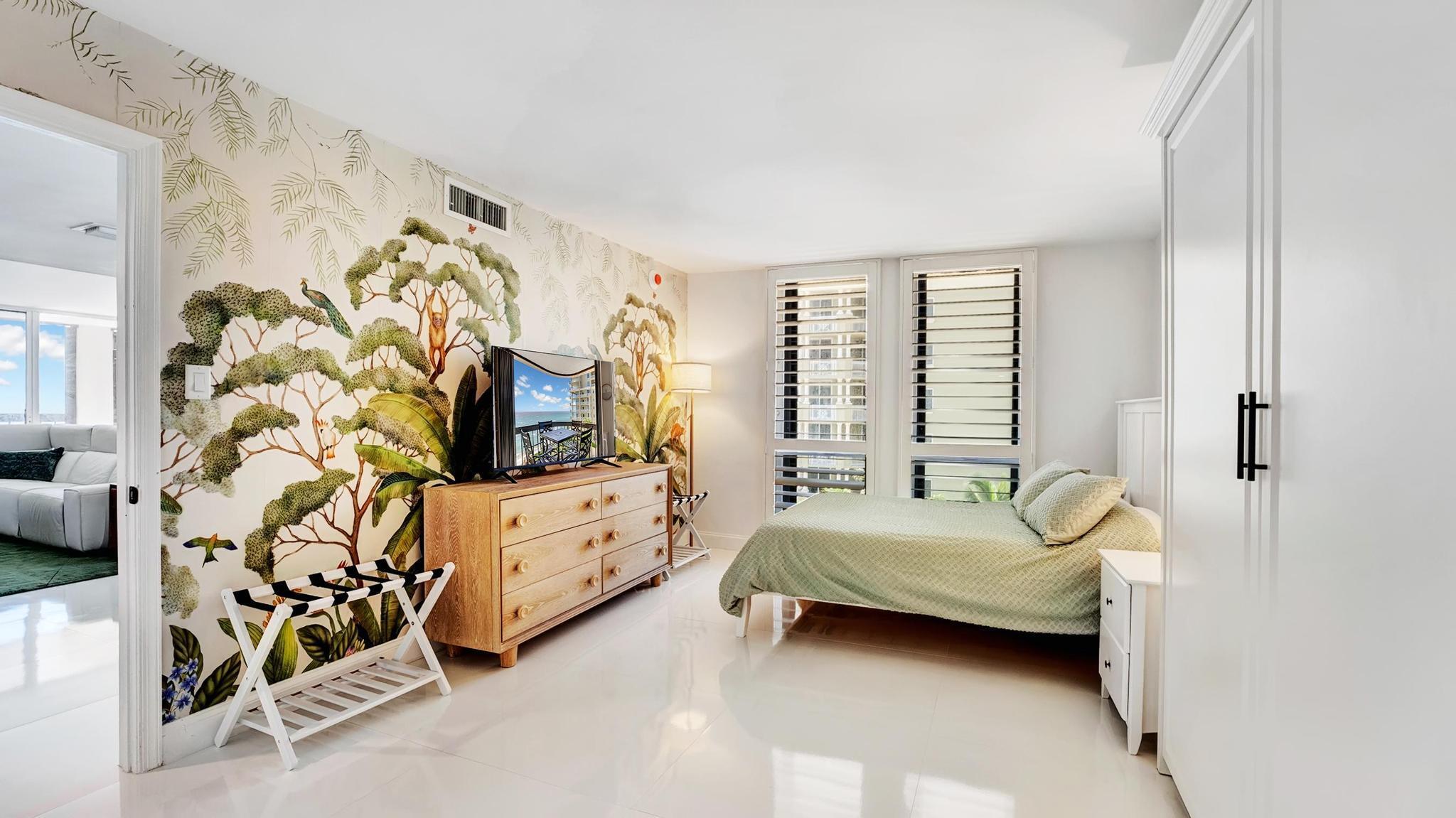 5380 N Ocean Drive 6C
