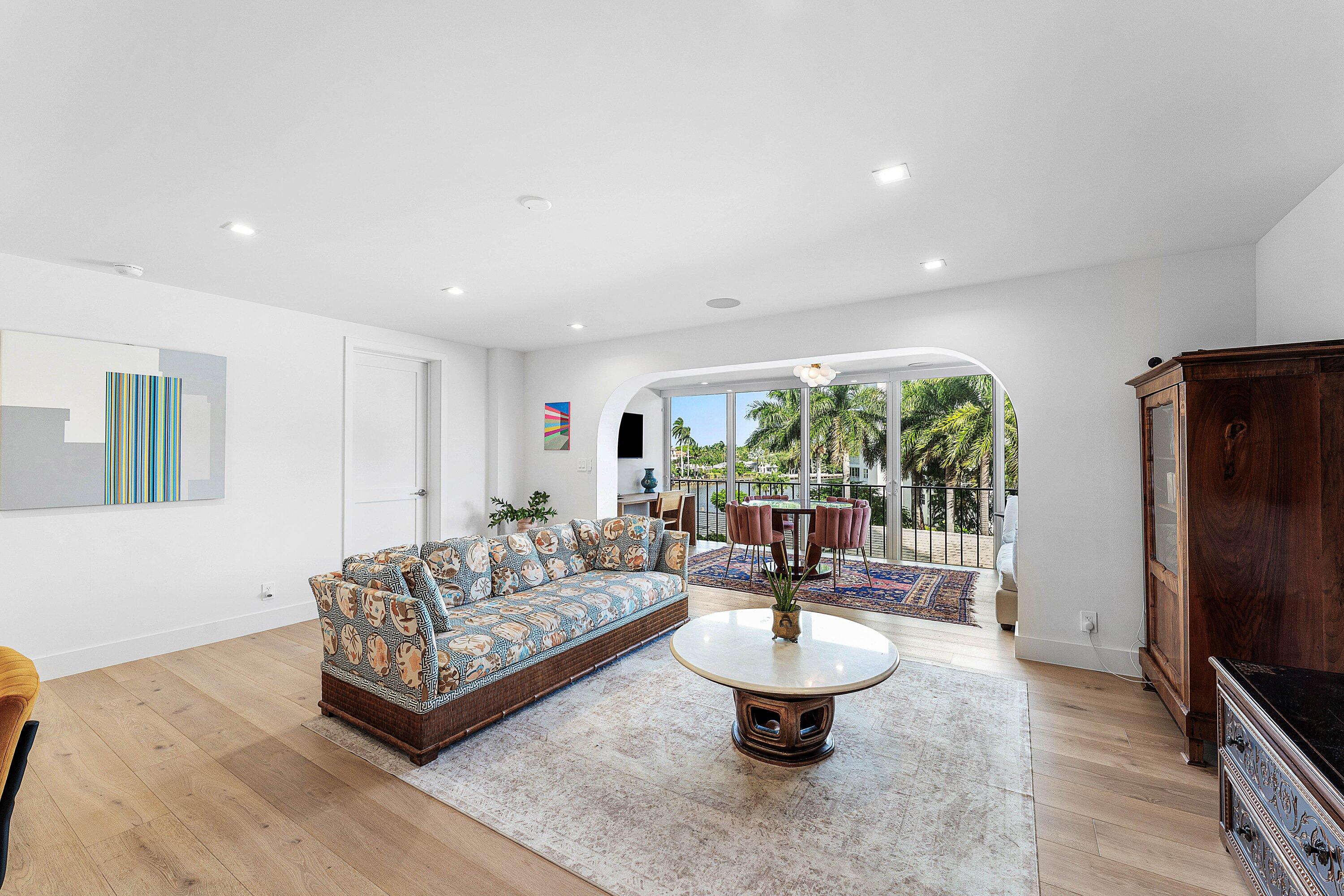 50 East Road 3C