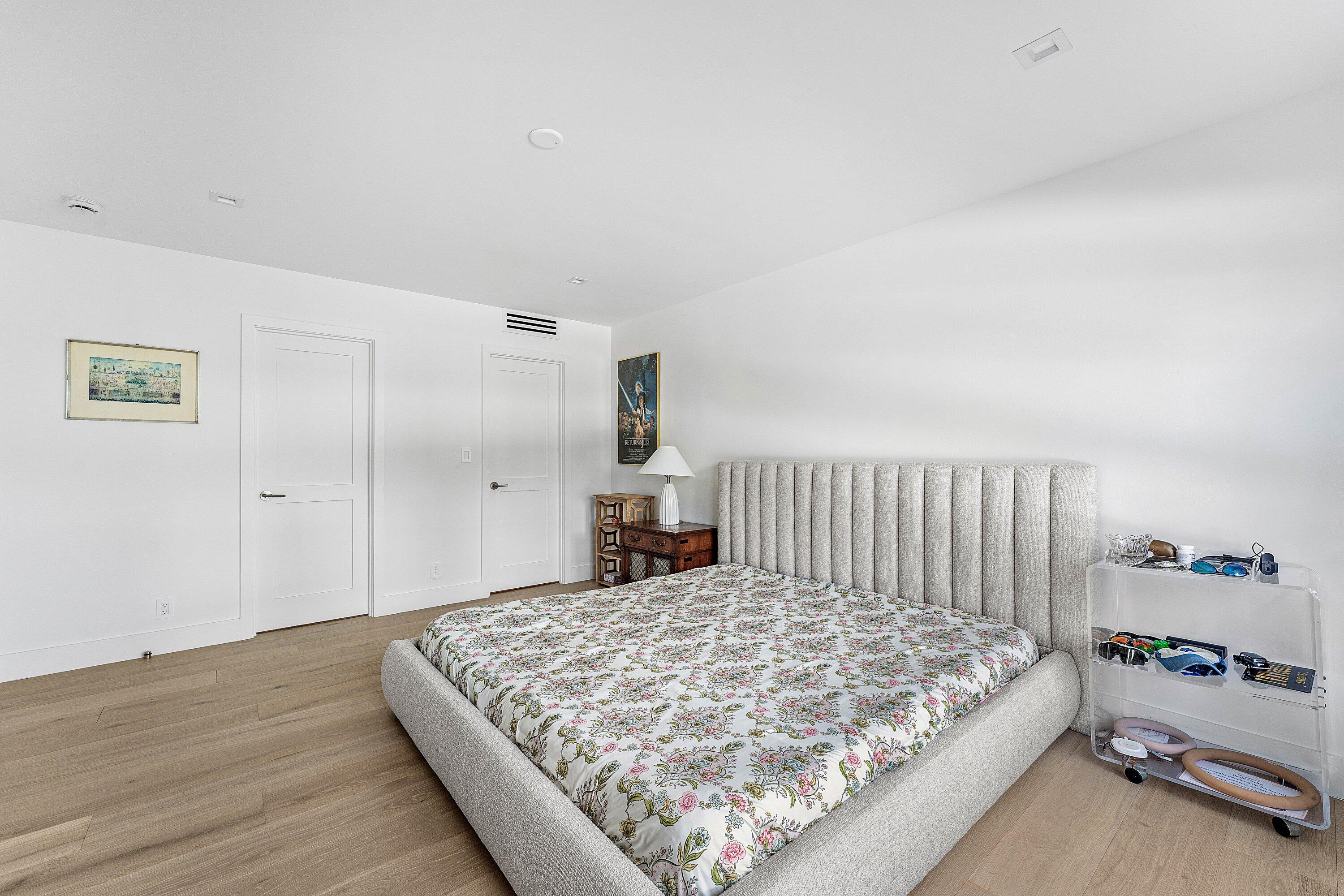 50 East Road 3C