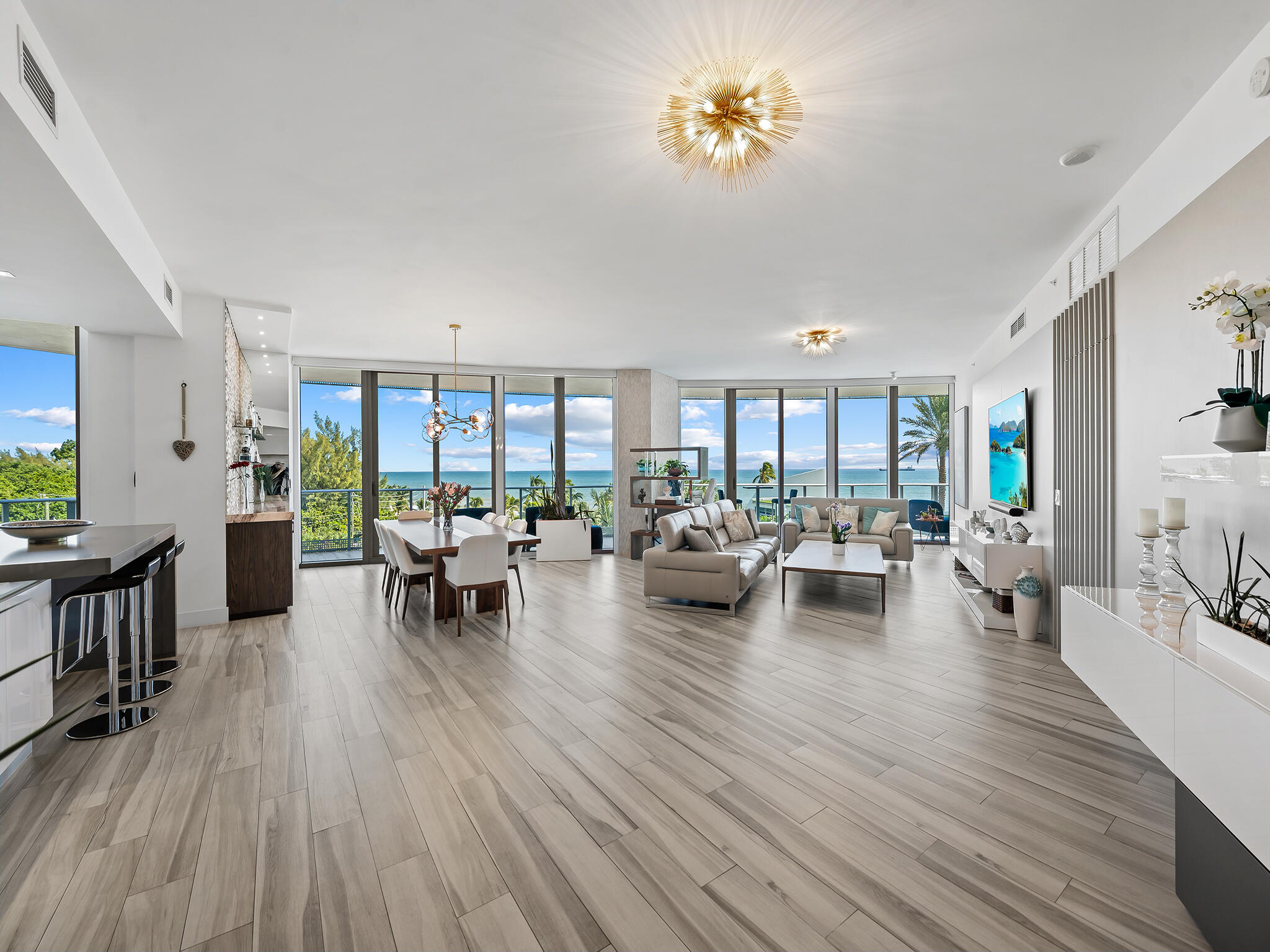 701 N FORT LAUDERDALE BEACH Boulevard Unit: 402