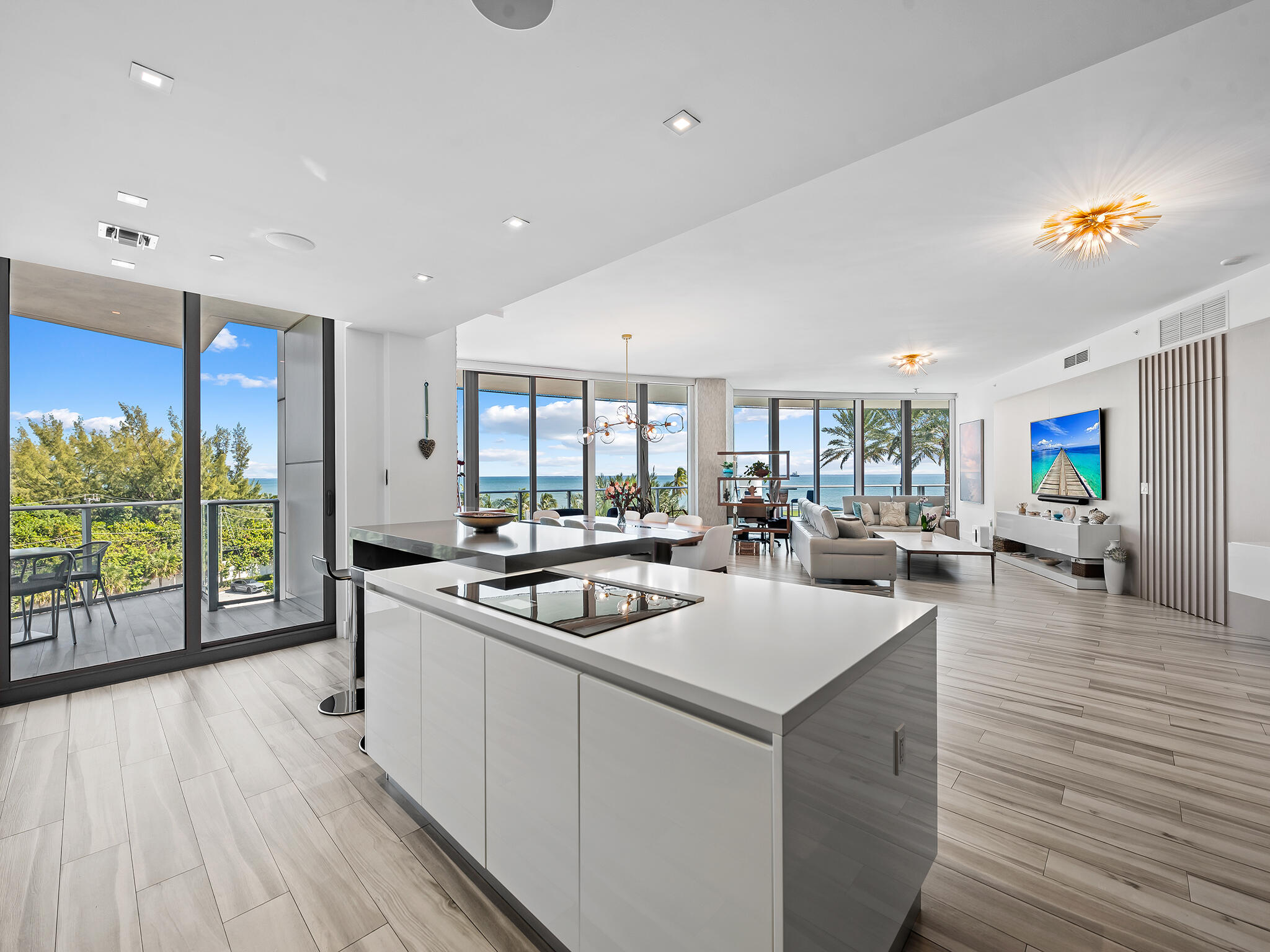 701 N FORT LAUDERDALE BEACH Boulevard Unit: 402