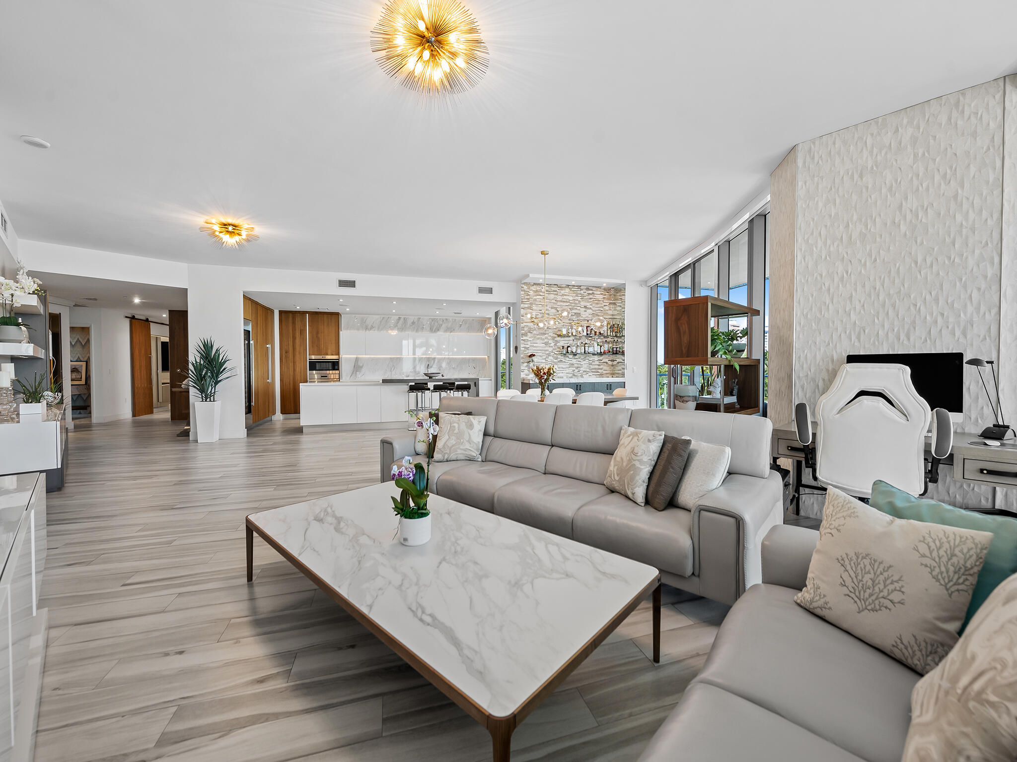 701 N FORT LAUDERDALE BEACH Boulevard Unit: 402