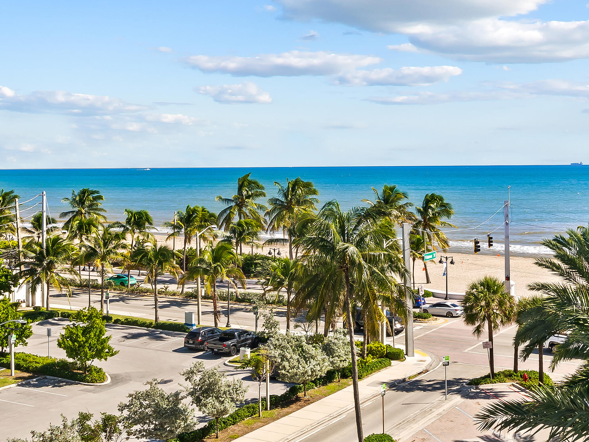 701 N FORT LAUDERDALE BEACH Boulevard Unit: 402