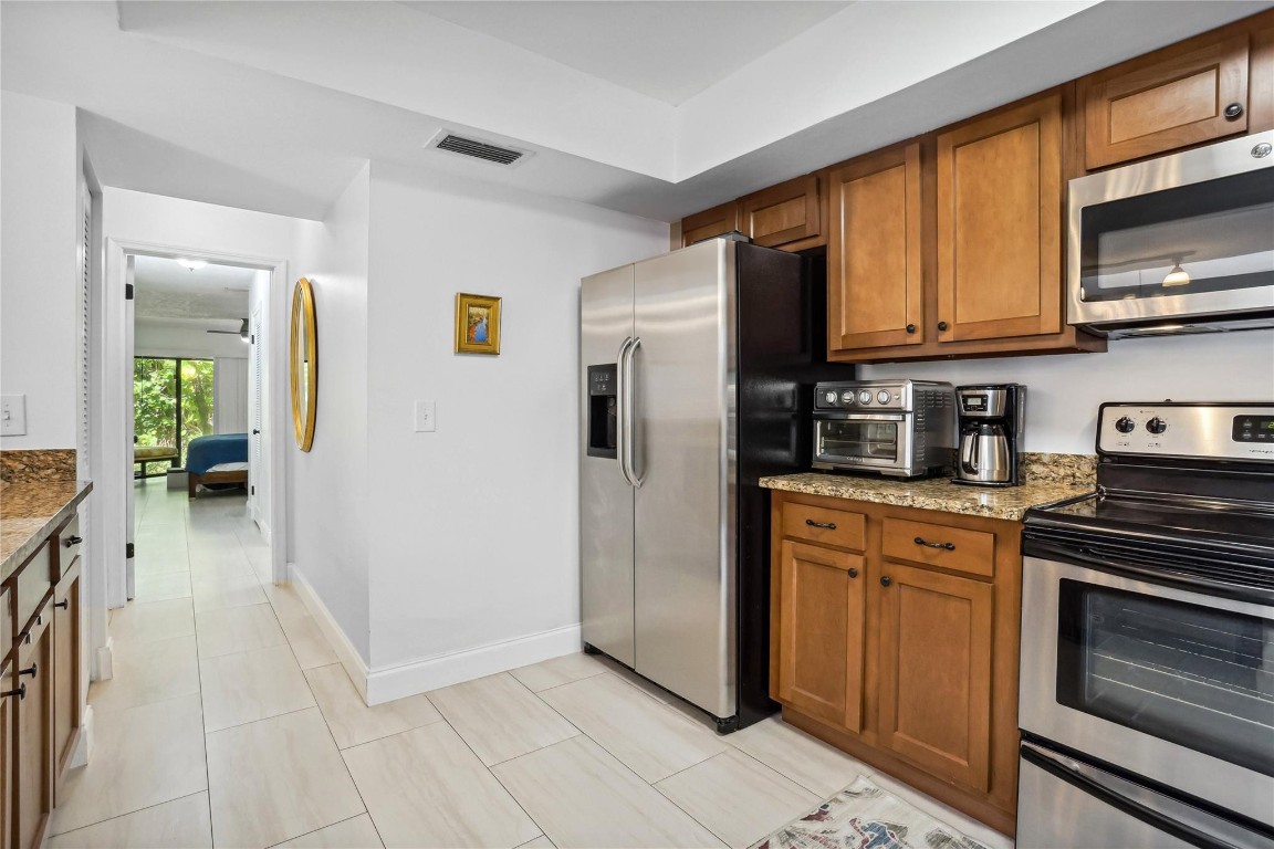 9 S Lakeshore Drive, Hypoluxo