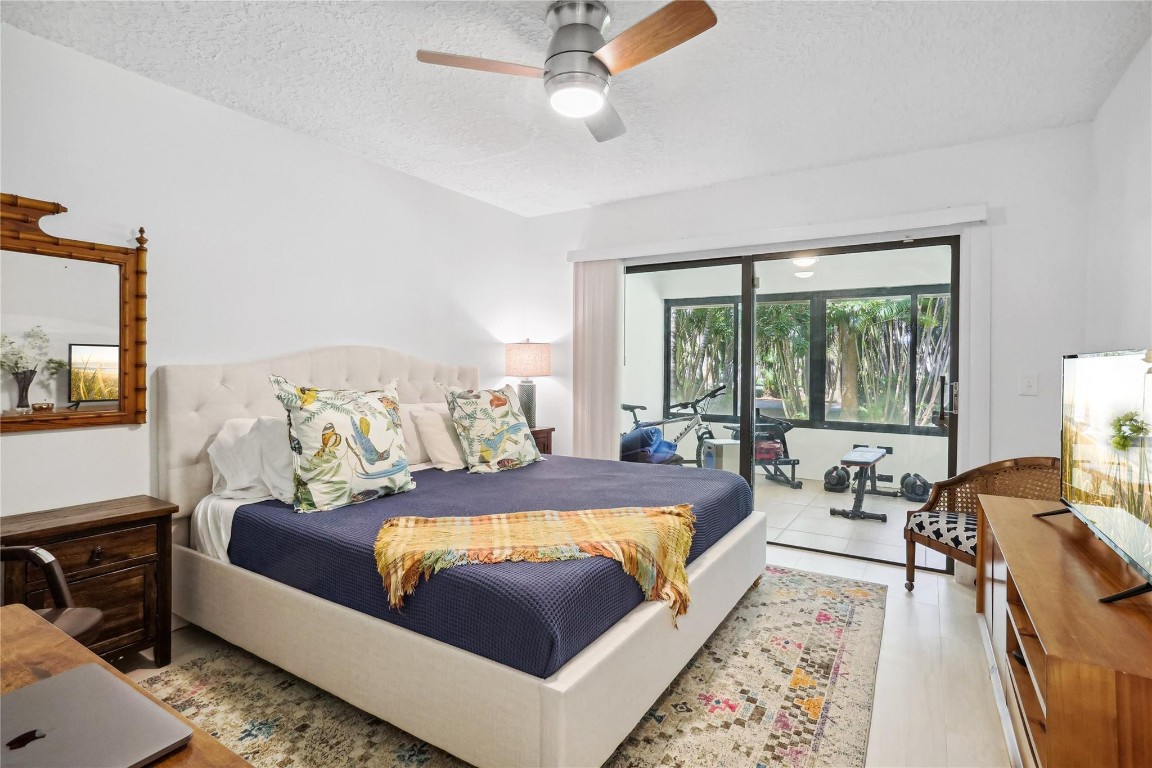 9 S Lakeshore Drive, Hypoluxo