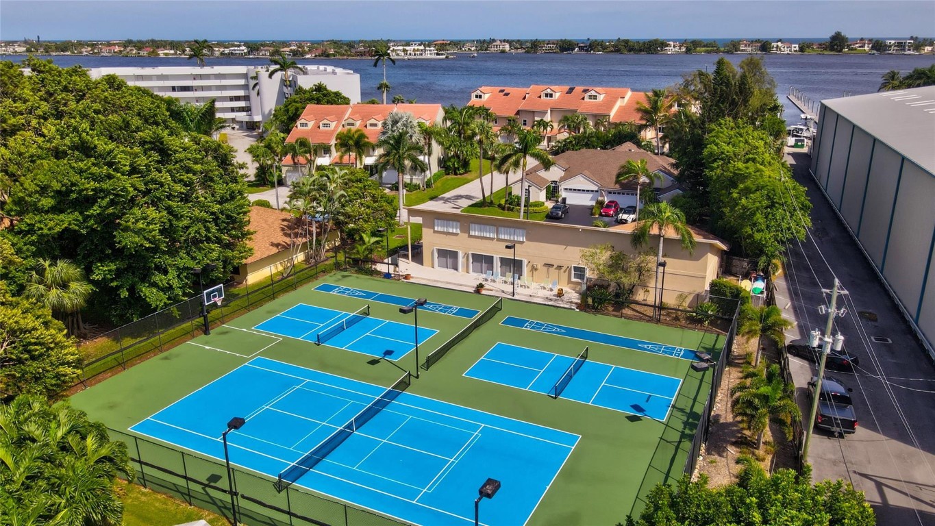 9 S Lakeshore Drive, Hypoluxo