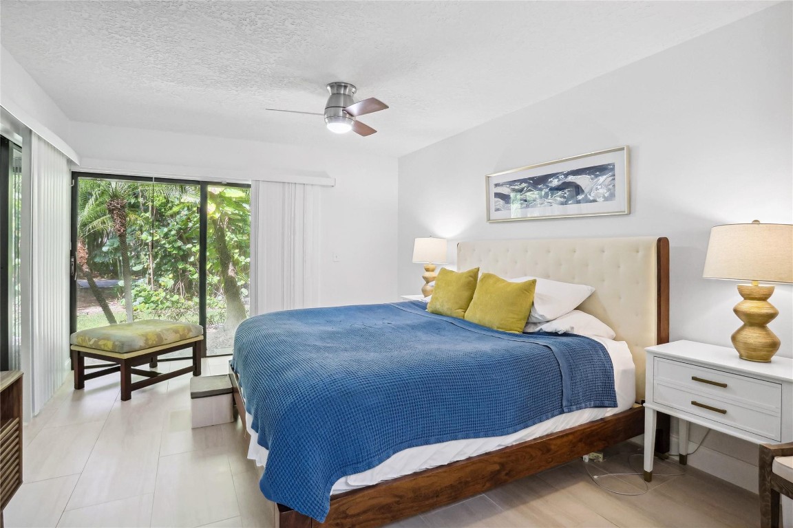 9 S Lakeshore Drive, Hypoluxo