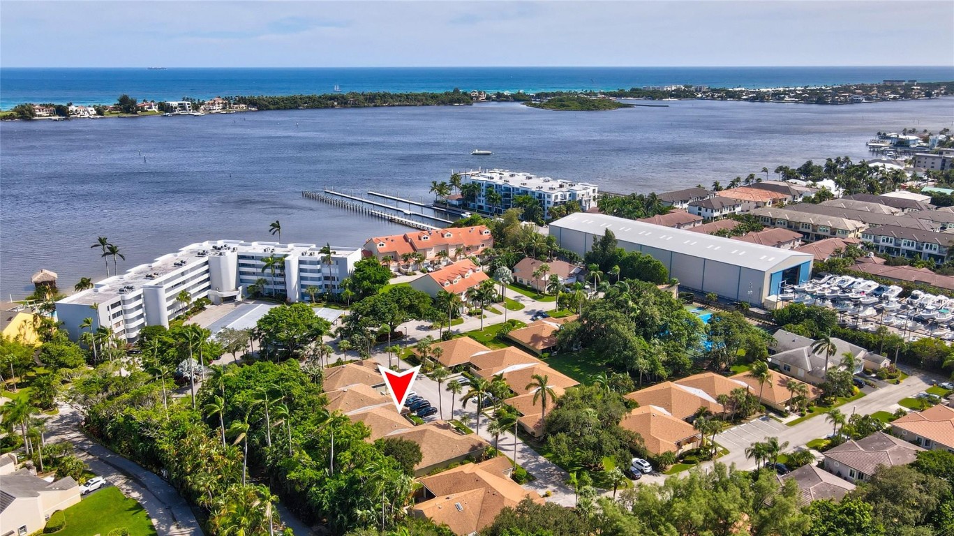 9 S Lakeshore Drive, Hypoluxo