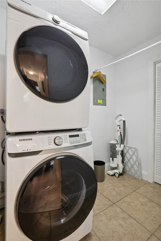 9 S Lakeshore Drive, Hypoluxo