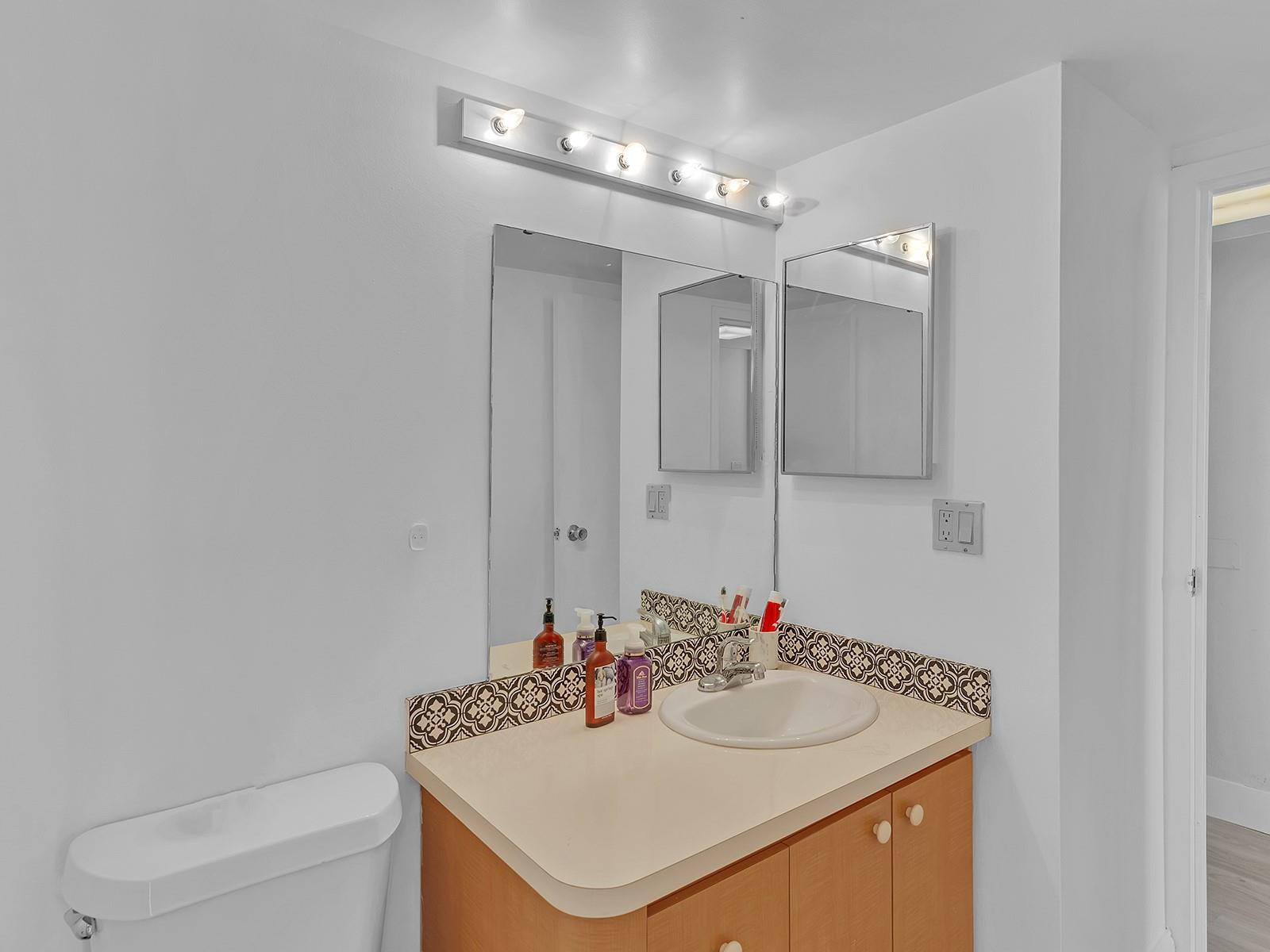 3625 N Country Club Drive 107, Aventura Unit: 107