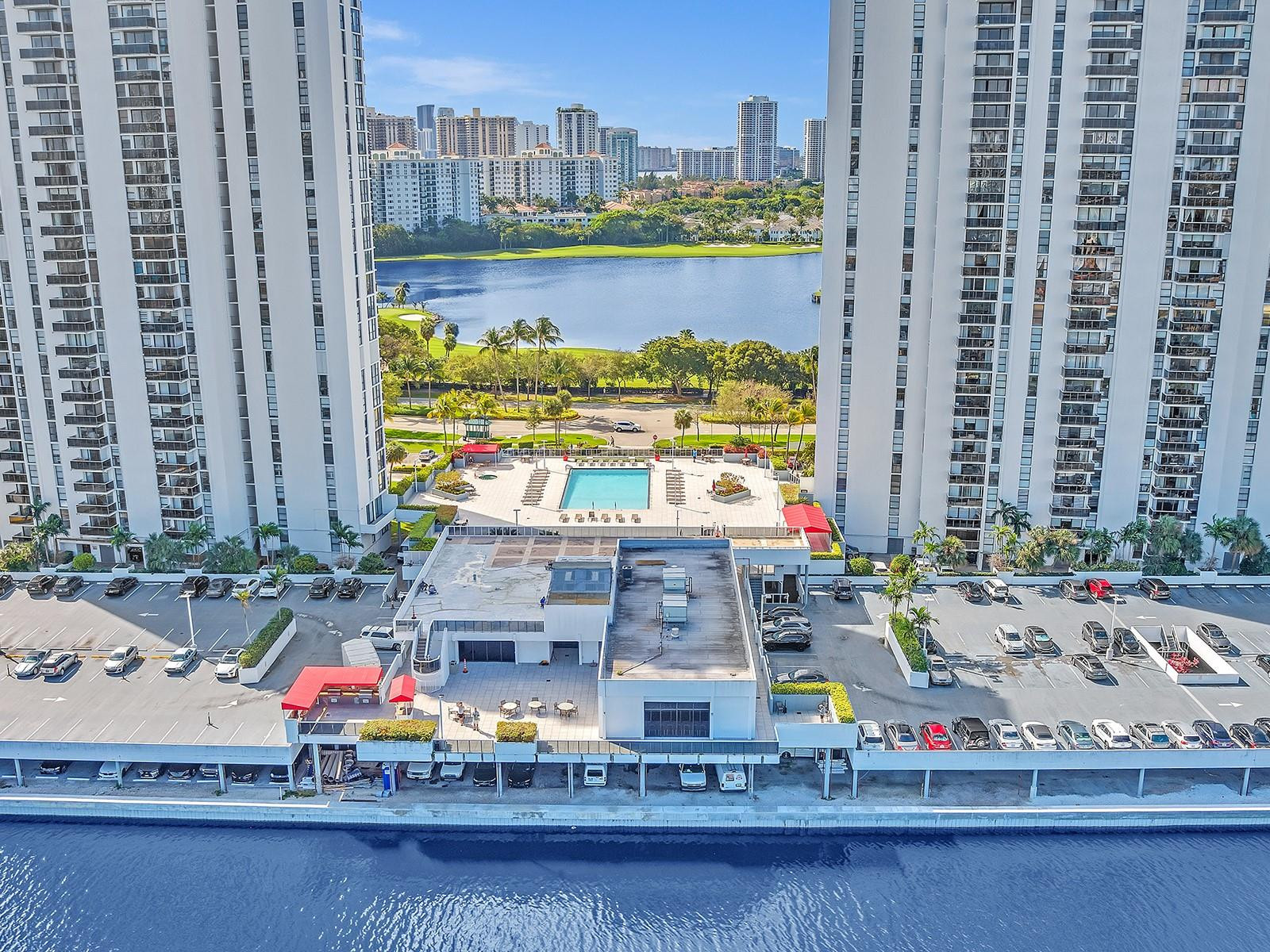 3625 N Country Club Drive 107, Aventura Unit: 107