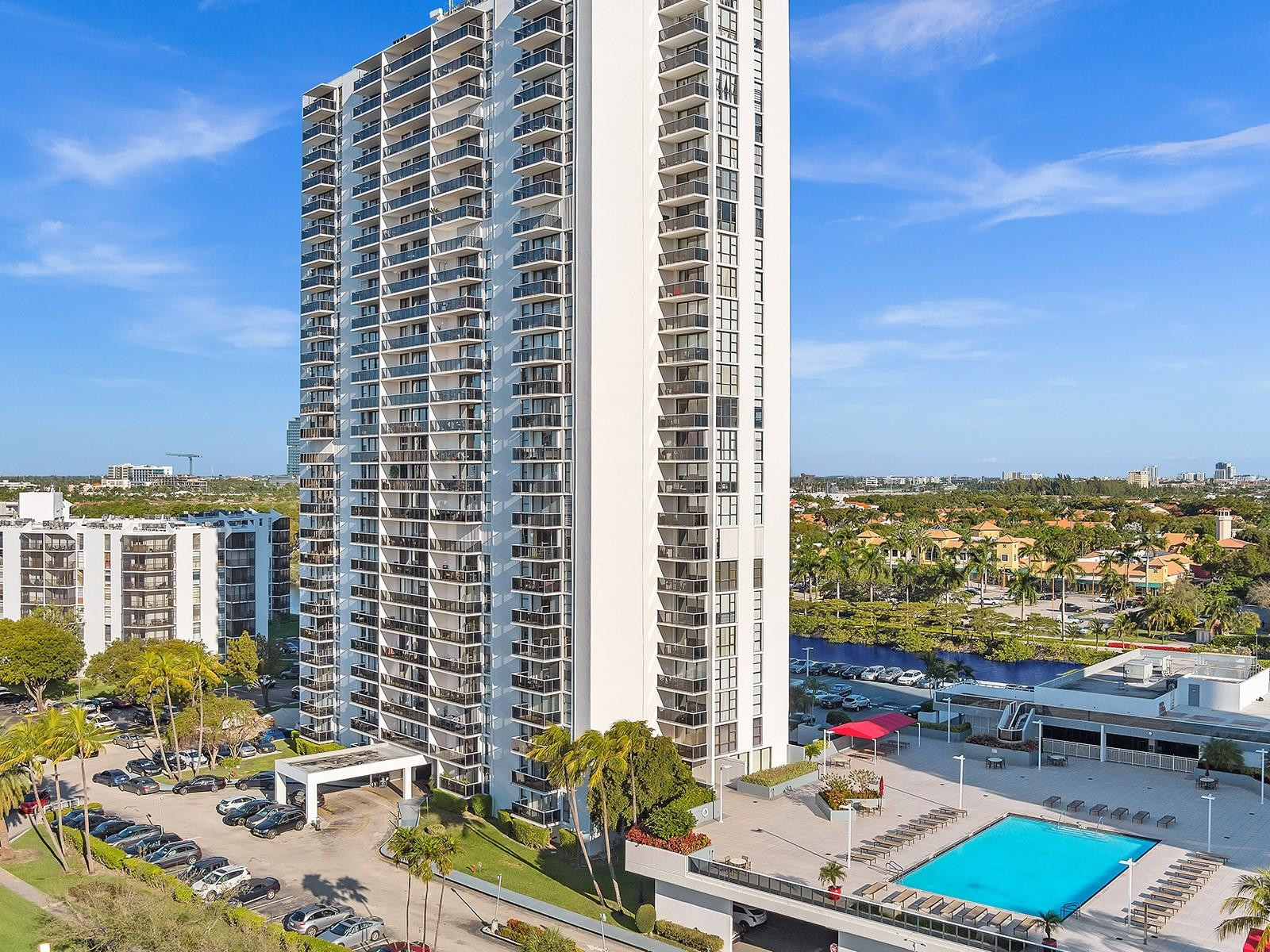 3625 N Country Club Drive 107, Aventura Unit: 107