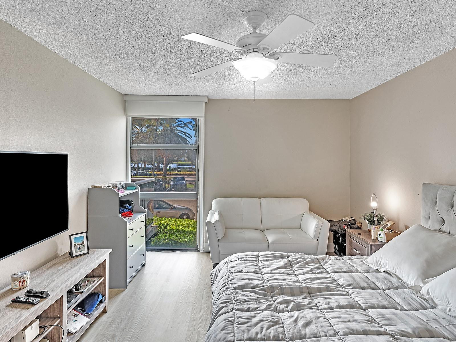 3625 N Country Club Drive 107, Aventura Unit: 107