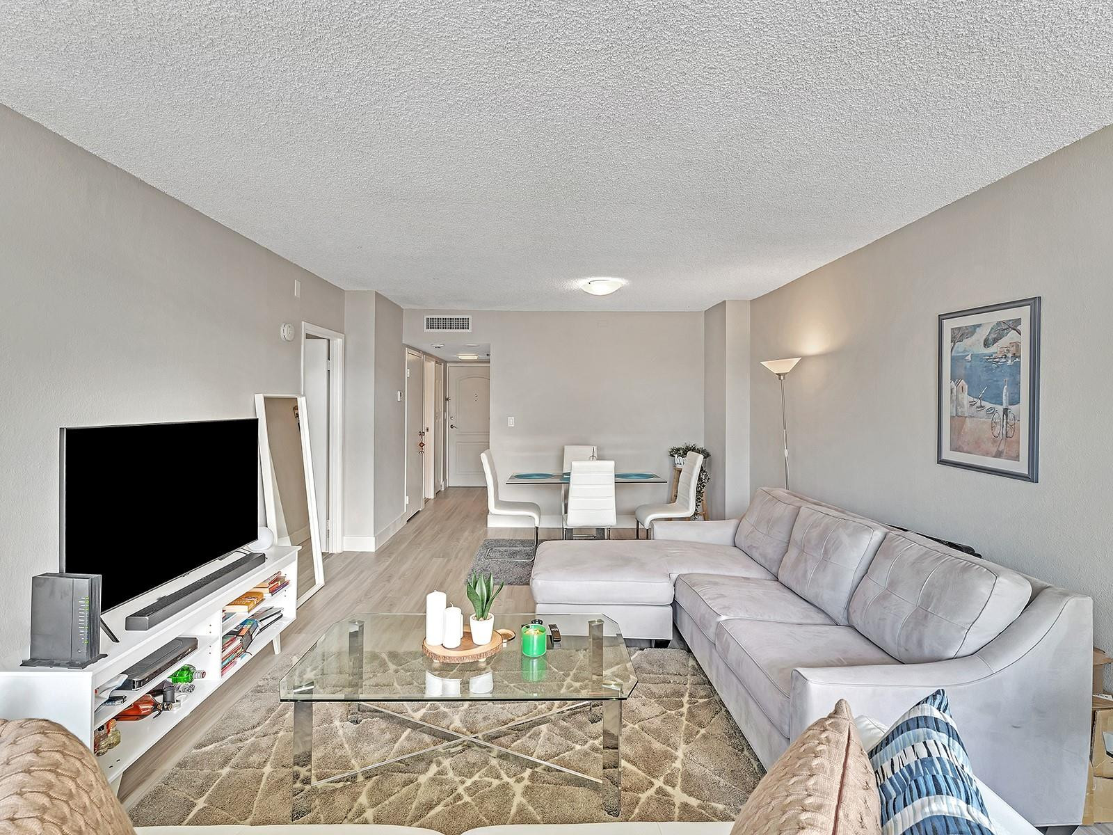 3625 N Country Club Drive 107, Aventura Unit: 107