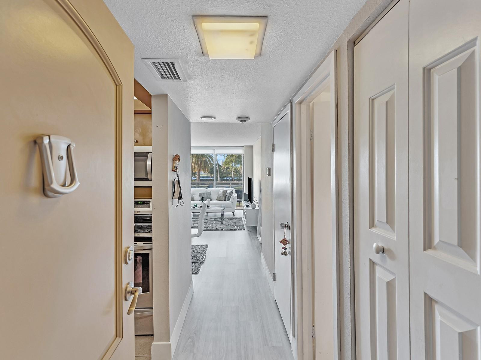 3625 N Country Club Drive 107, Aventura Unit: 107