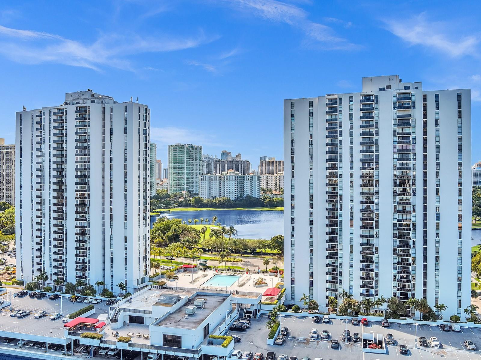 3625 N Country Club Drive 107, Aventura Unit: 107