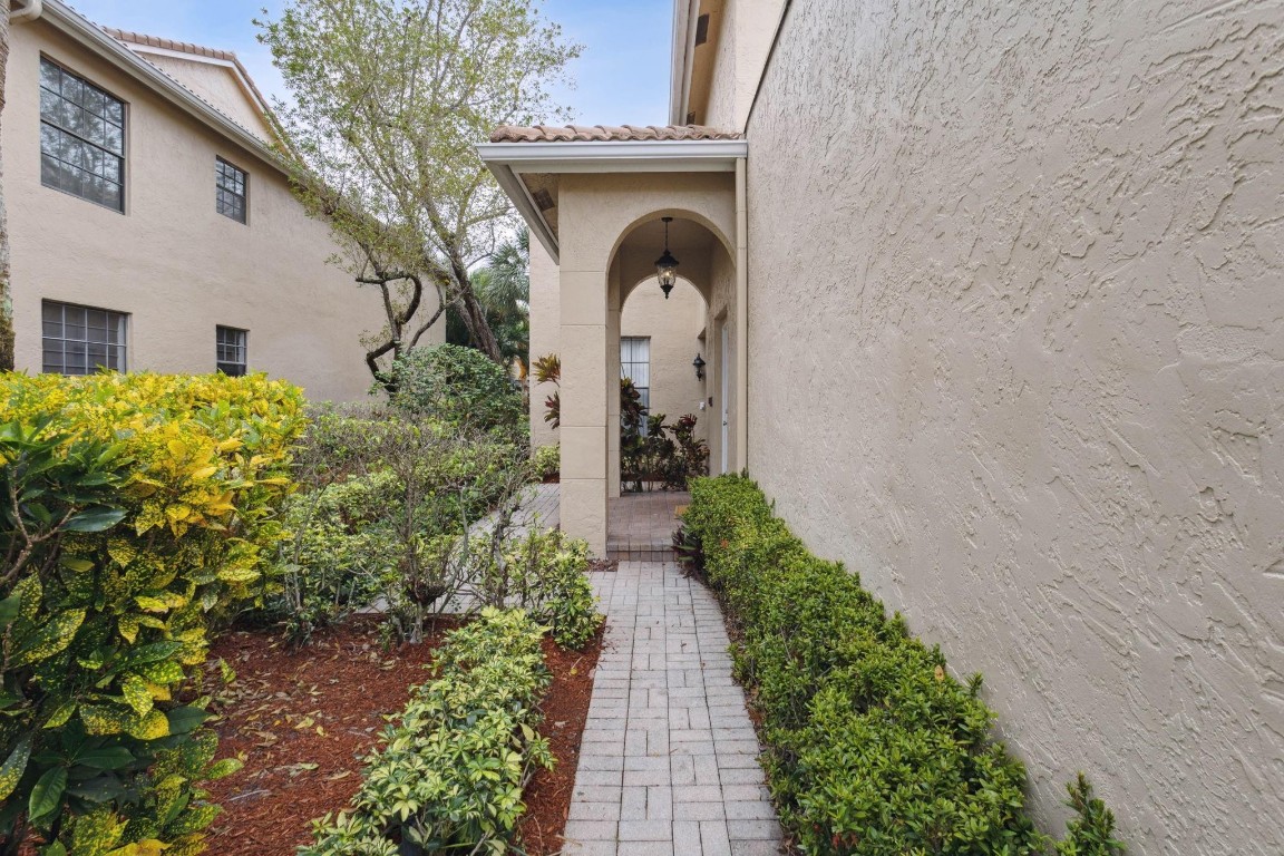 6752 Montego Bay Boulevard B, Boca Raton Unit: B