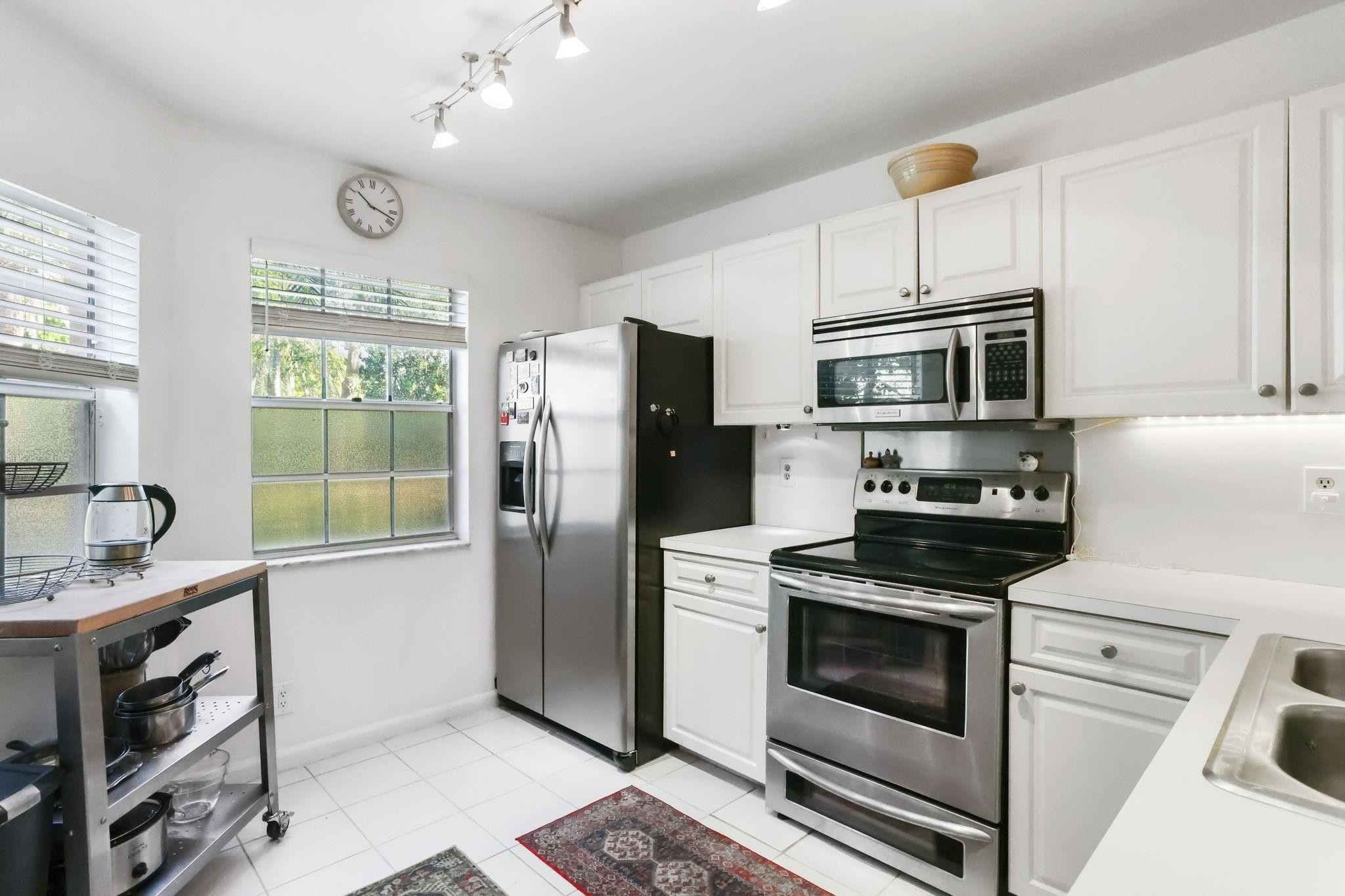 6533 Via Regina, Boca Raton