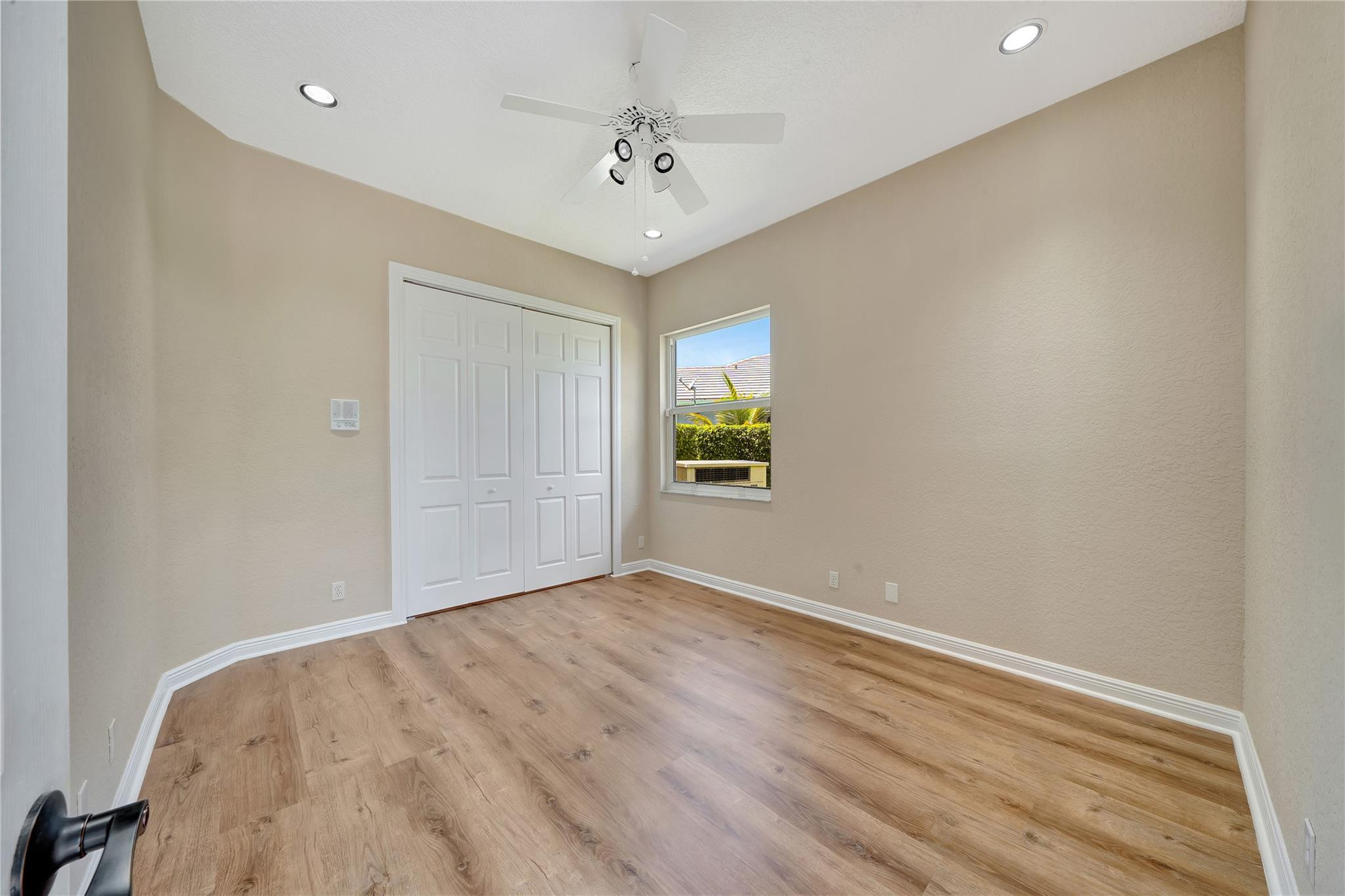 4923 NW 110th Way, Coral Springs