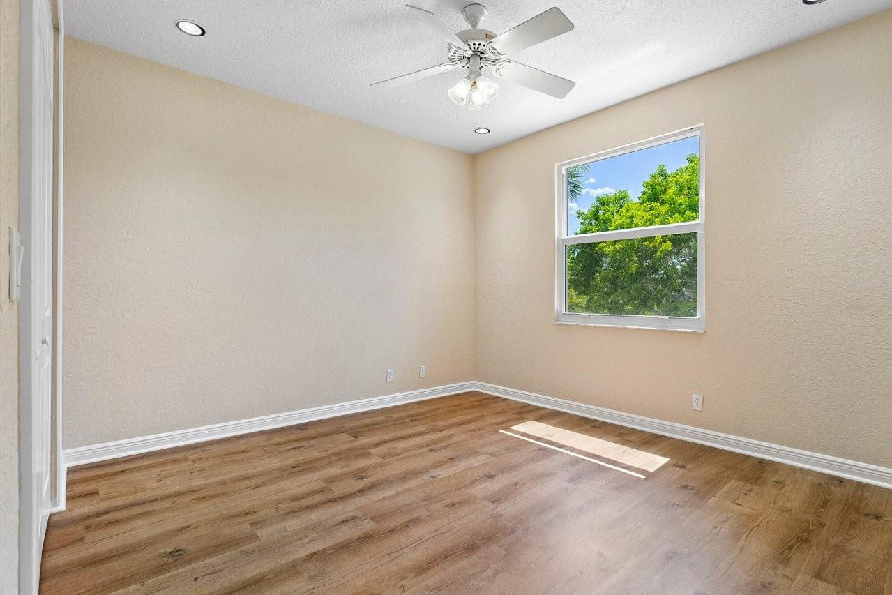 4923 NW 110th Way, Coral Springs