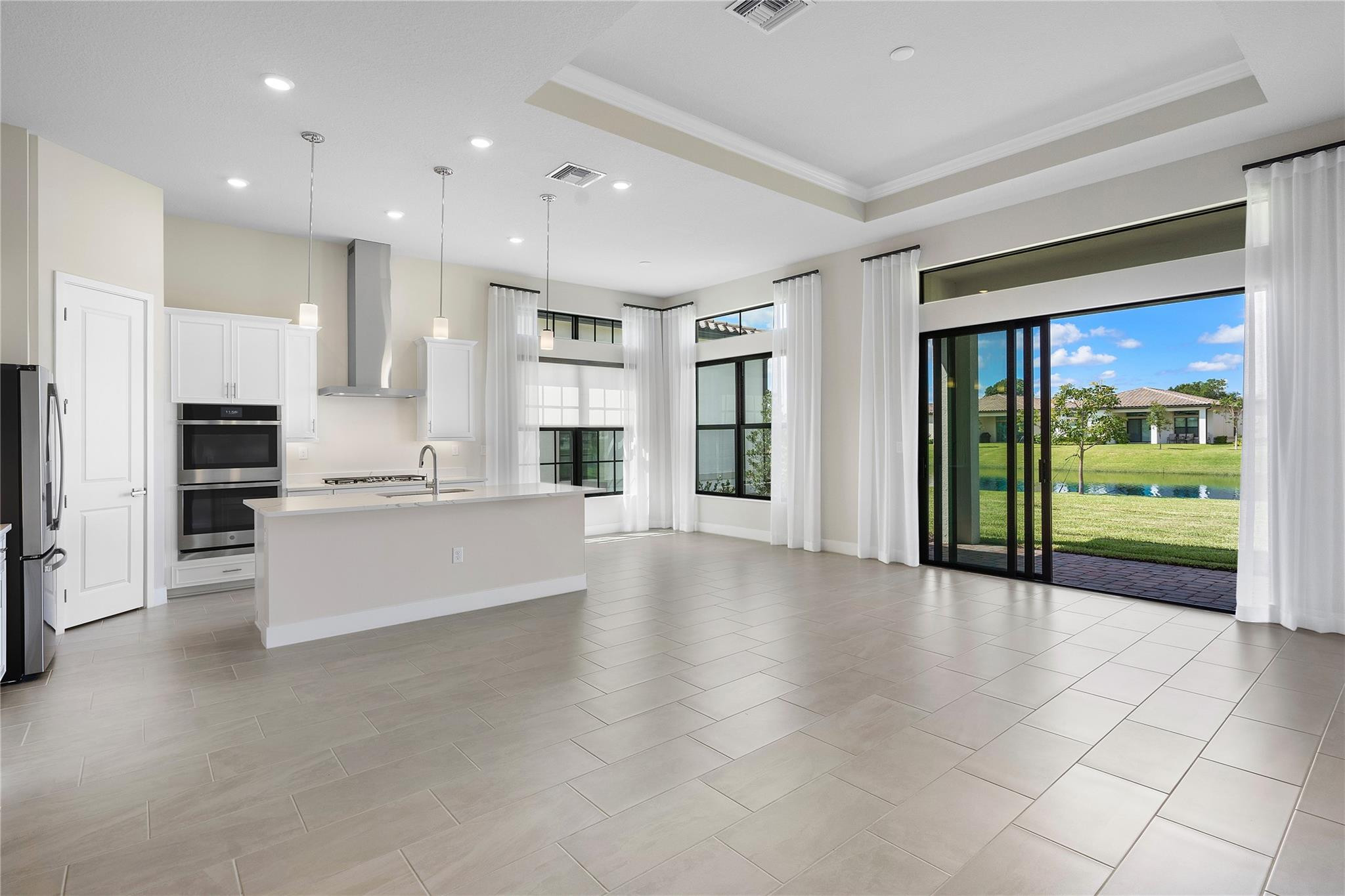 8027 Juniper Drive, Parkland