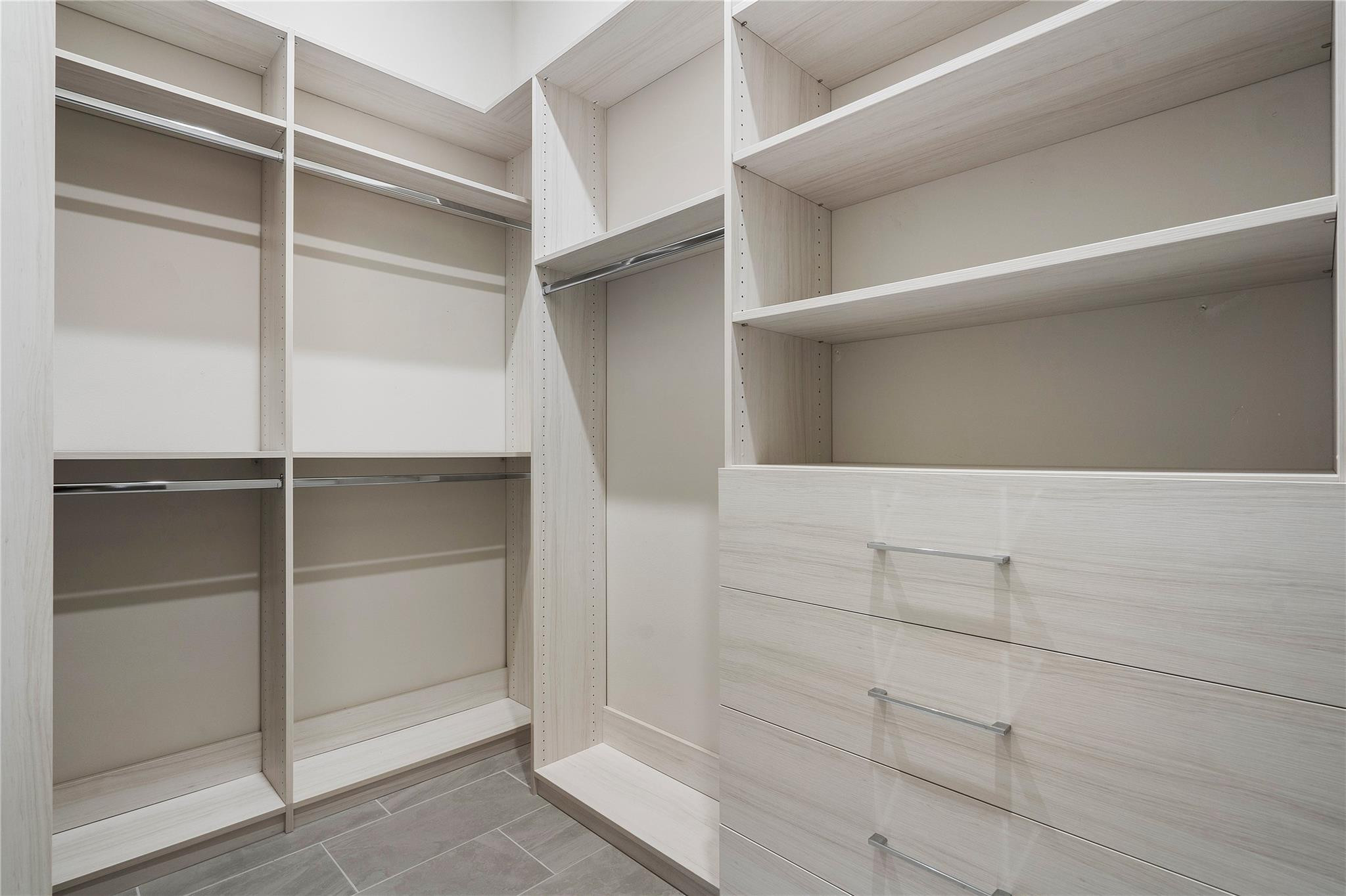 8027 Juniper Drive, Parkland